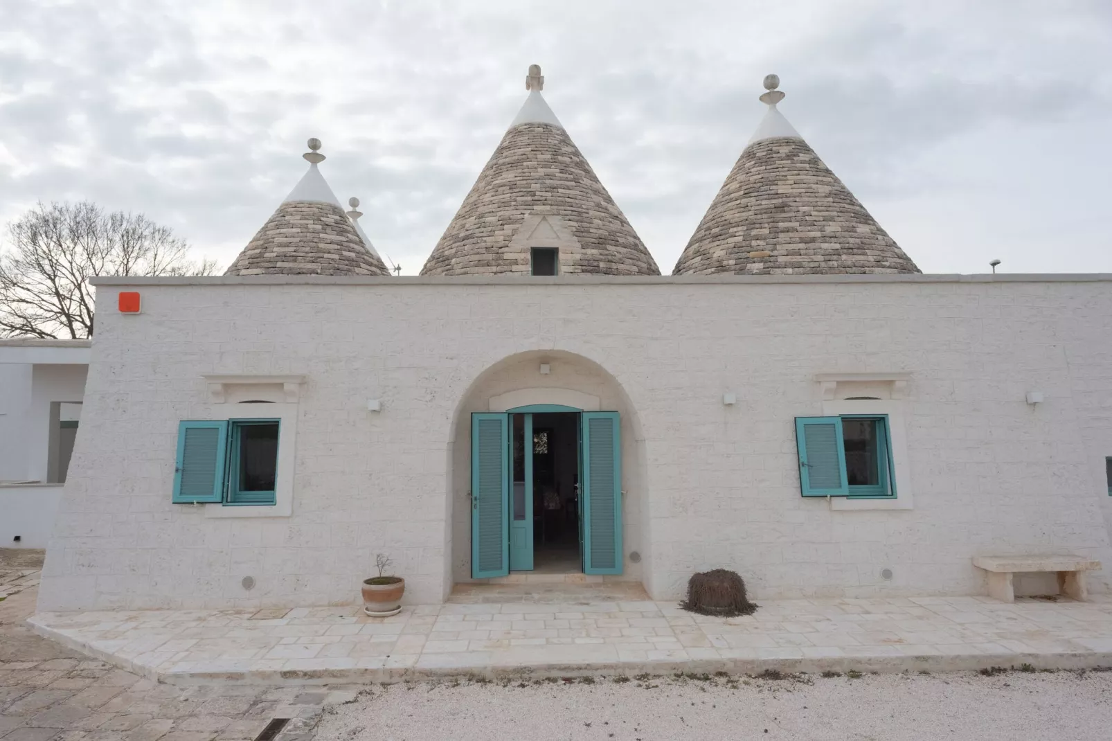 Trulli di Mina - Lamia Fresia Locorotondo-Exterior summer
