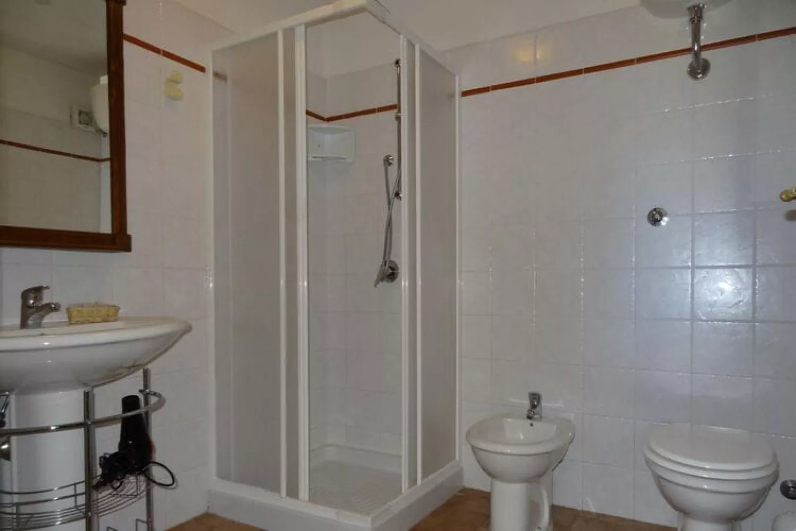 Agri-tourism Casale Giulia, Volterra-App.Typ B Melograno, Mandorlo-Bathroom