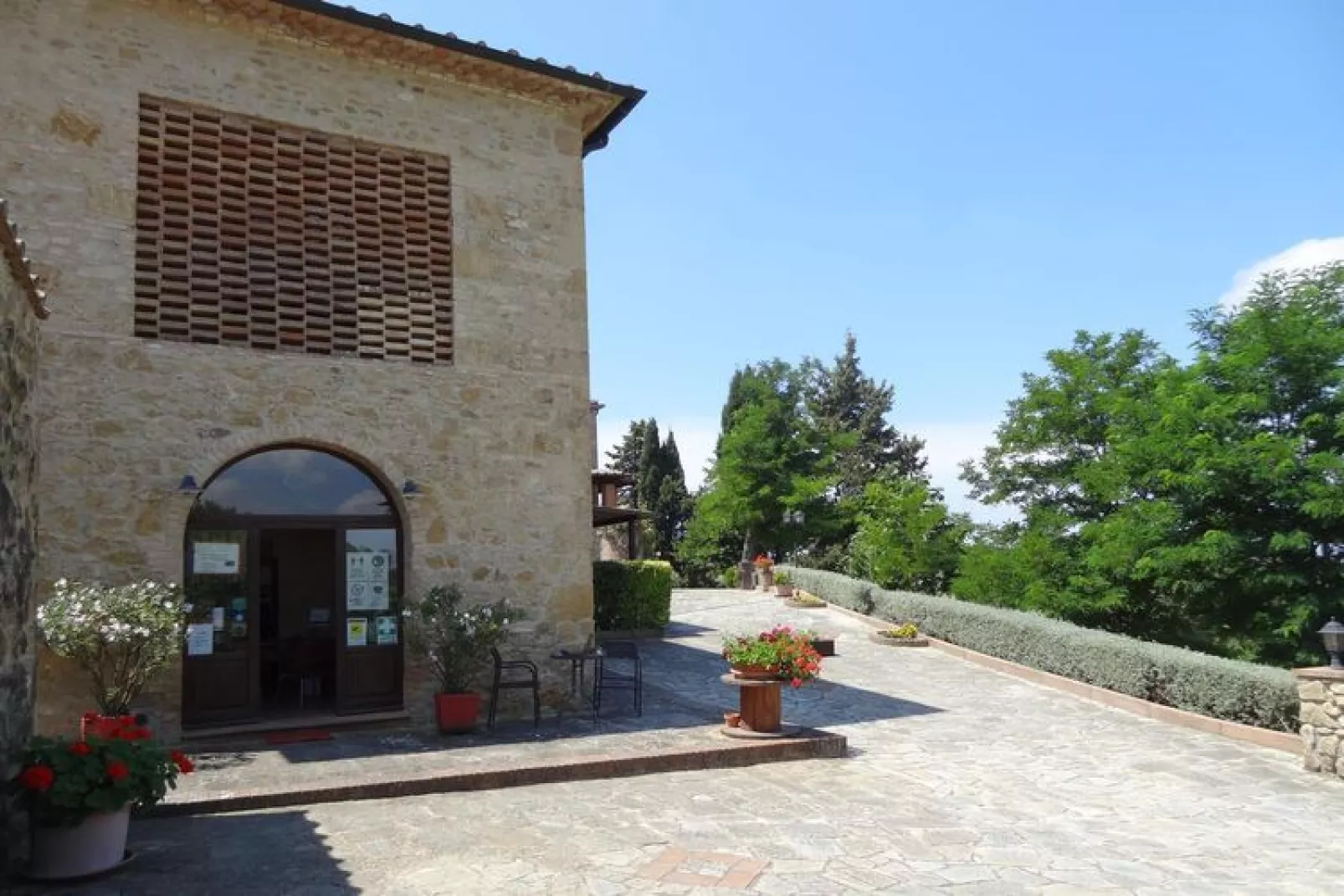 Agri-tourism Casale Giulia, Volterra-App.Typ B Melograno, Mandorlo-Exterior summer