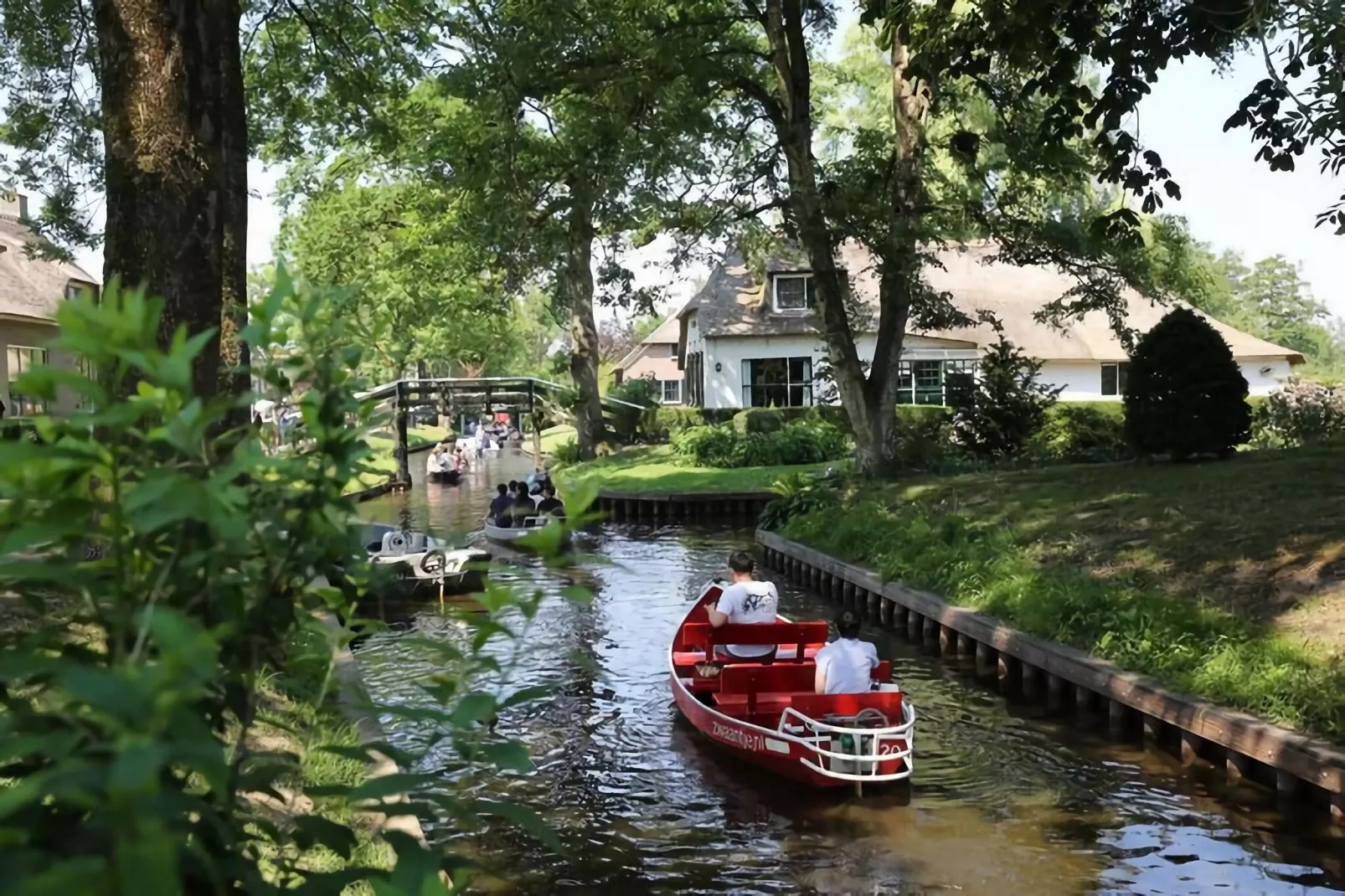 Woonboerderij in Staphorst voor 6 personen-Areas summer 1km