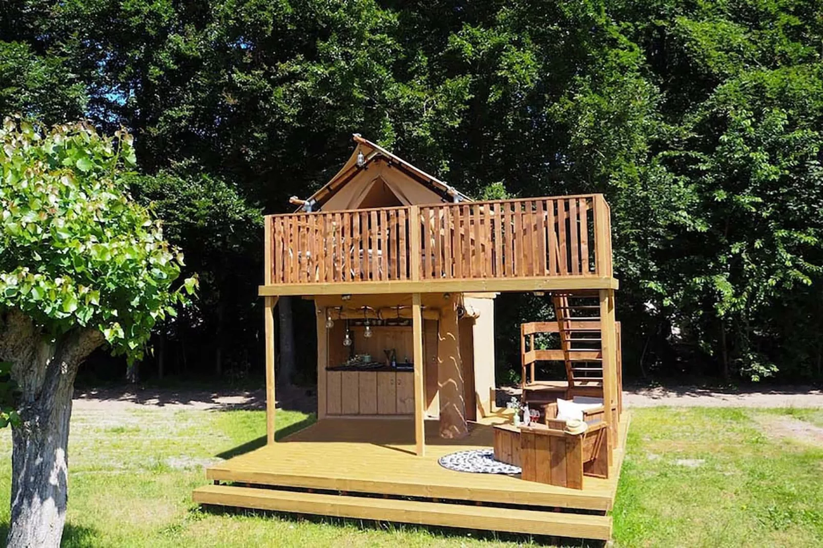 Glamping Resort Lauwersmeer 1-Exterior summer