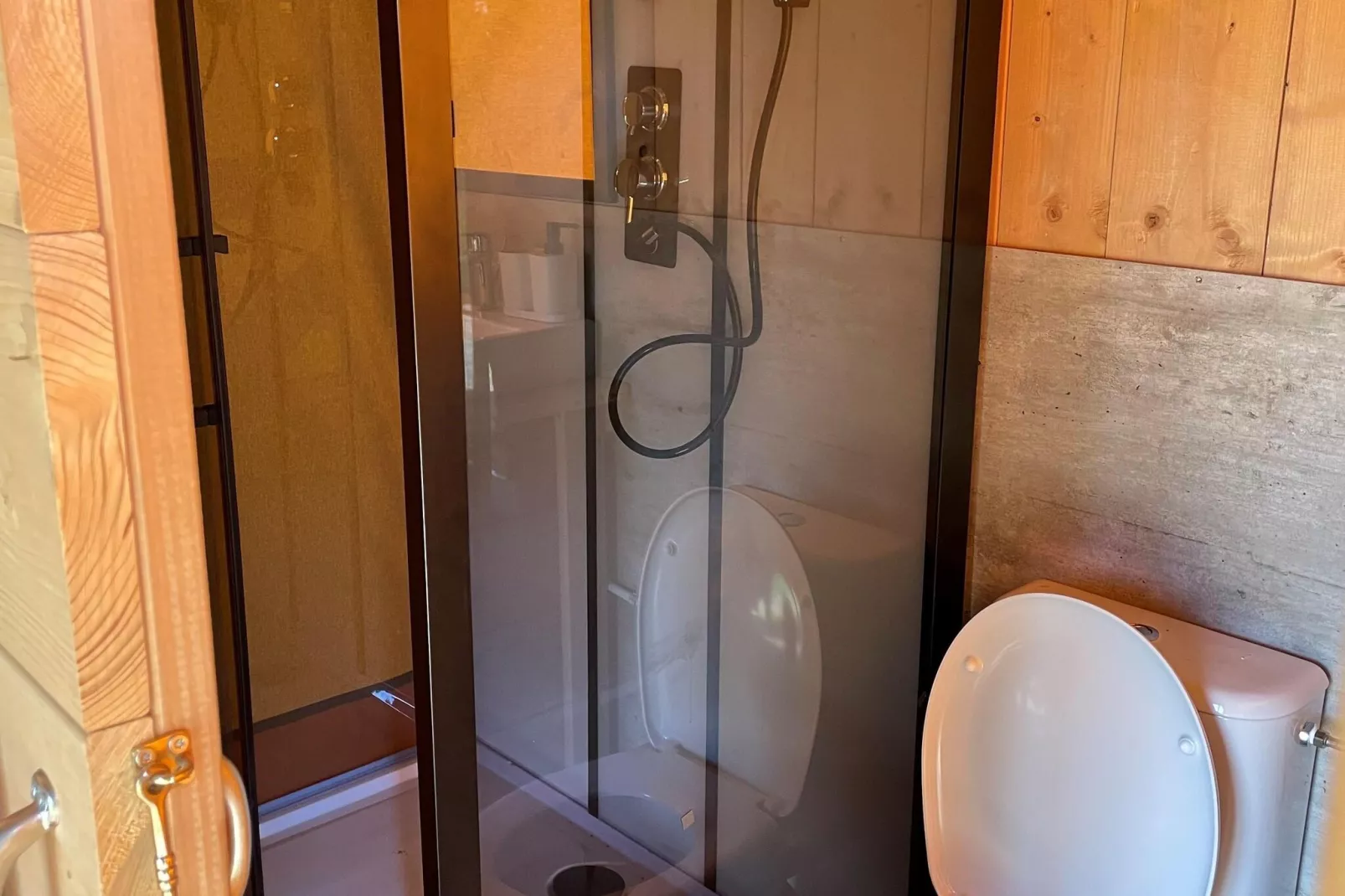 Glamping Resort Lauwersmeer 1-Bathroom