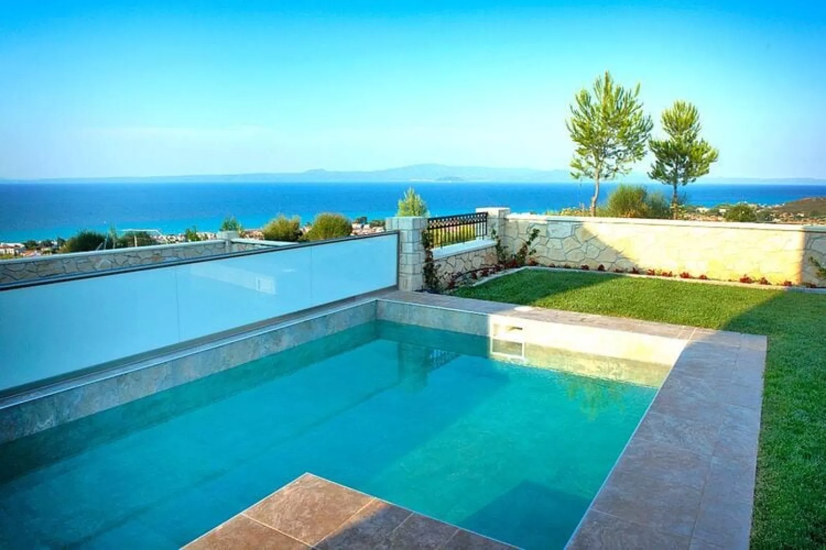 Holiday homes Sunny Villas Resort and SPA Chanioti-No 2 large EXCLUSIVE VILLA 3 3 BEDROOMS-Piscine