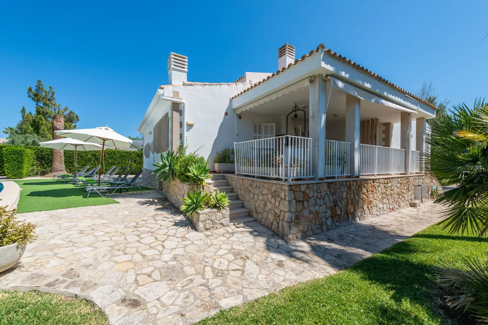 Can Llorens-Exterior summer