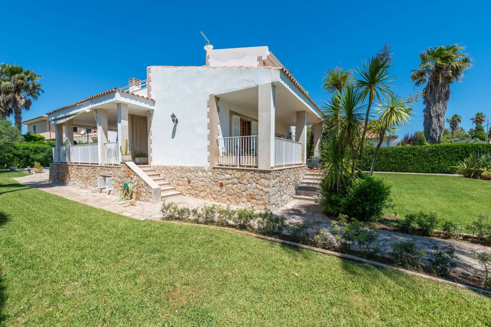 Can Llorens-Exterior summer