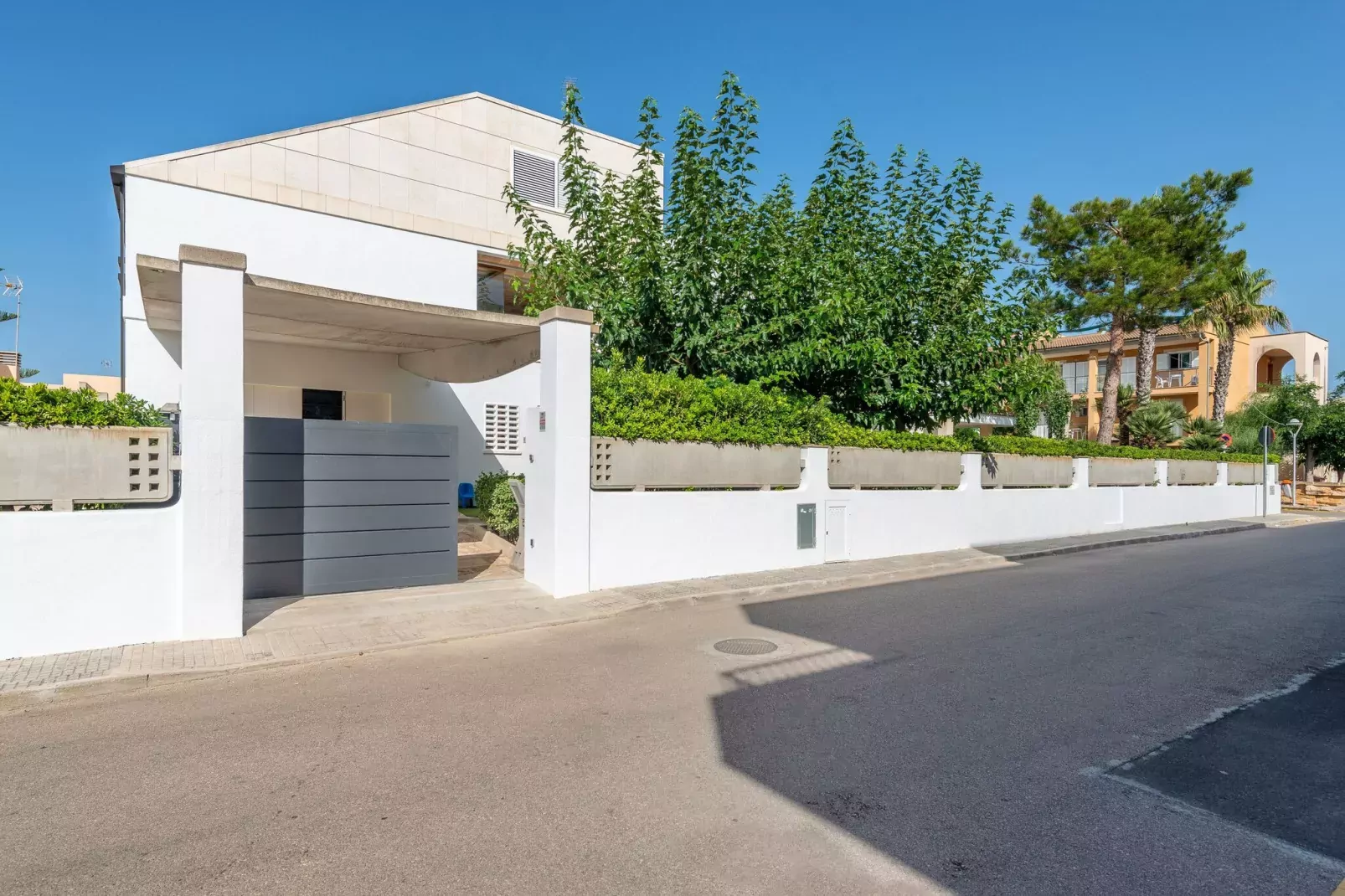 Estrel-Facilities