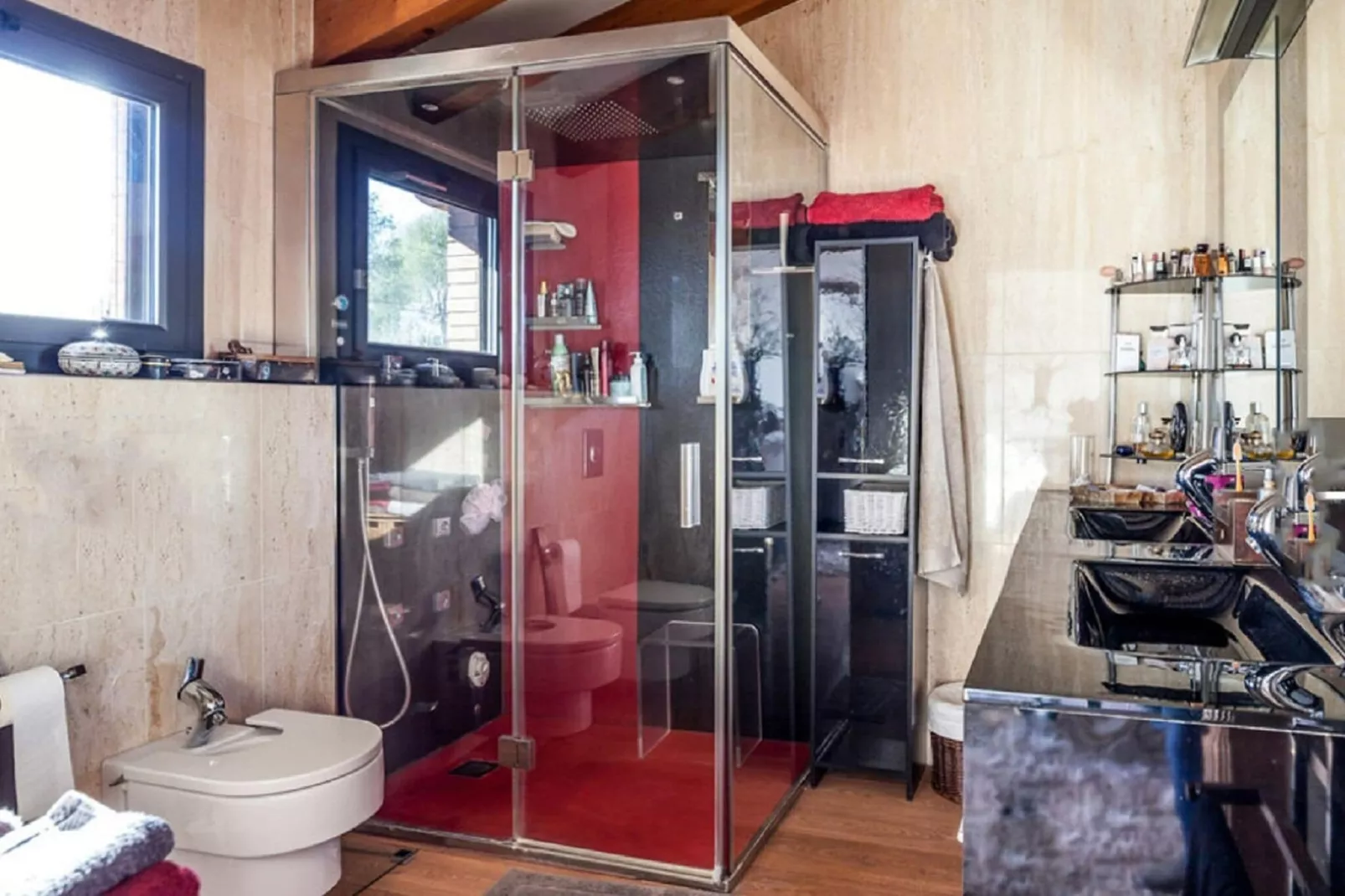 Preciosa casa con jardin-Bathroom