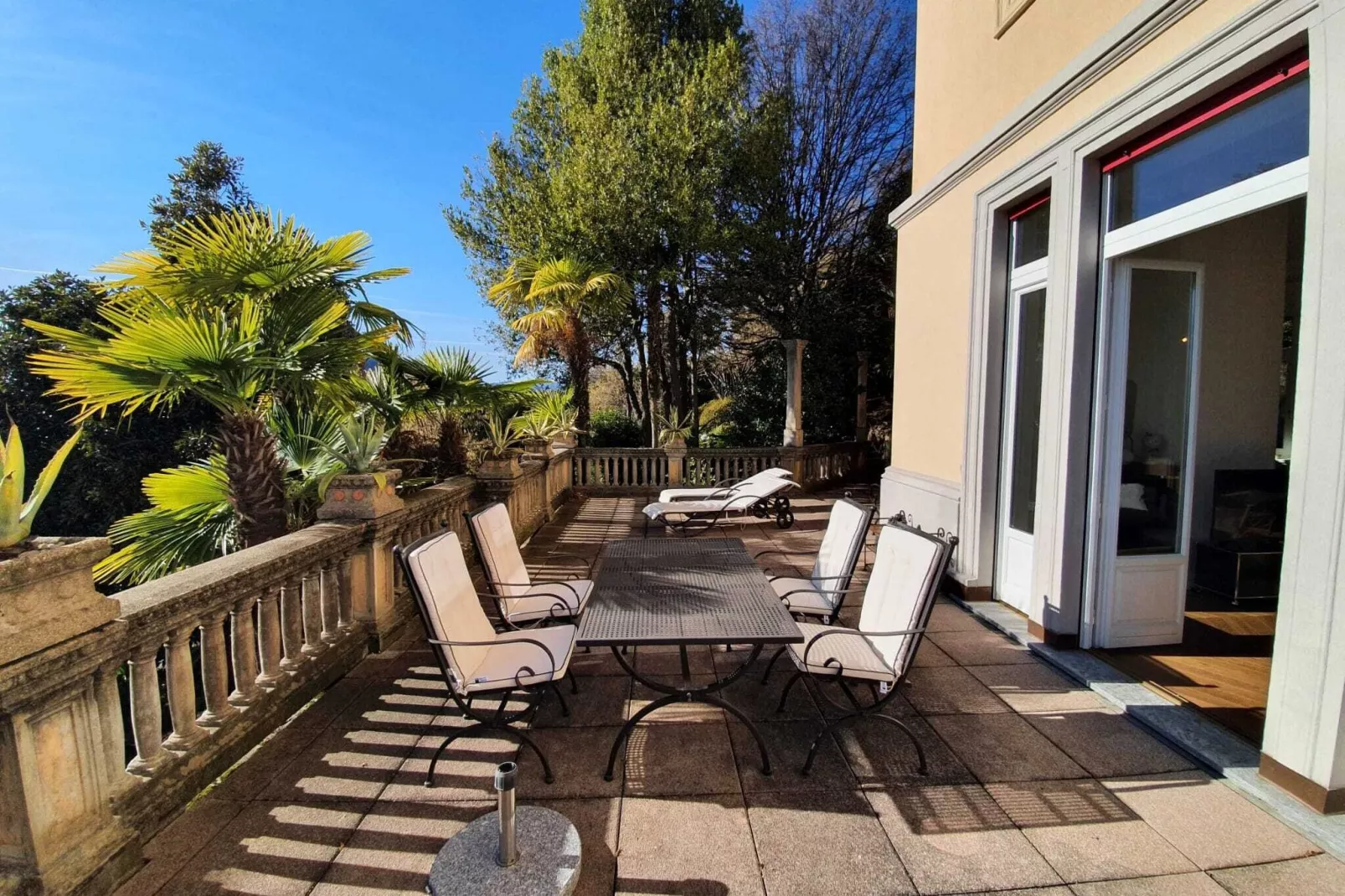 Simonetta Vignone-Terrace balcony