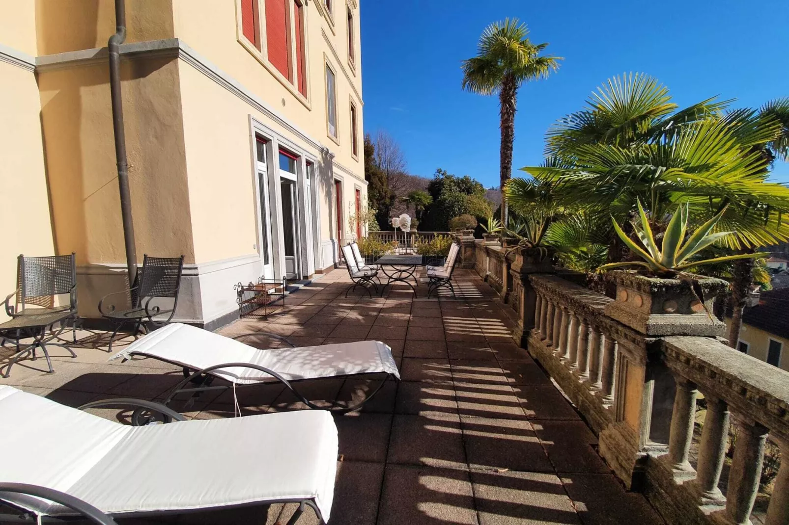 Simonetta Vignone-Terrace balcony