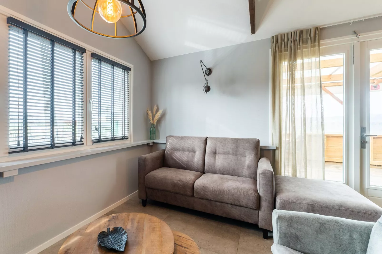 Reggezicht-Living room