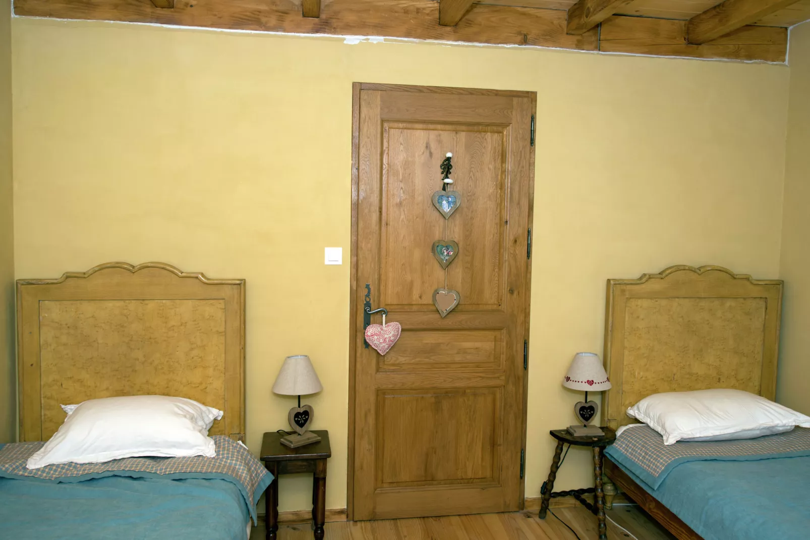 Maison de vacances - St Pierre Sur Doux-Bedroom