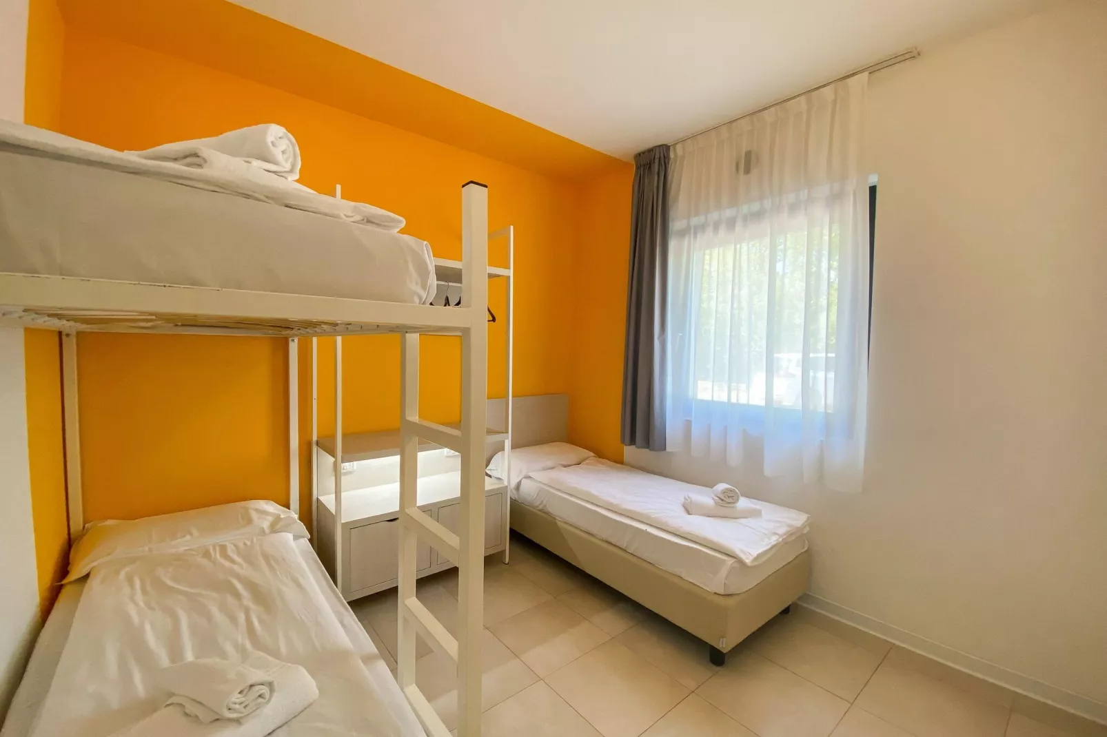Residence Belvedere Village Castelnuovo del Garda - Trilocale Confort PT-Schlafzimmer
