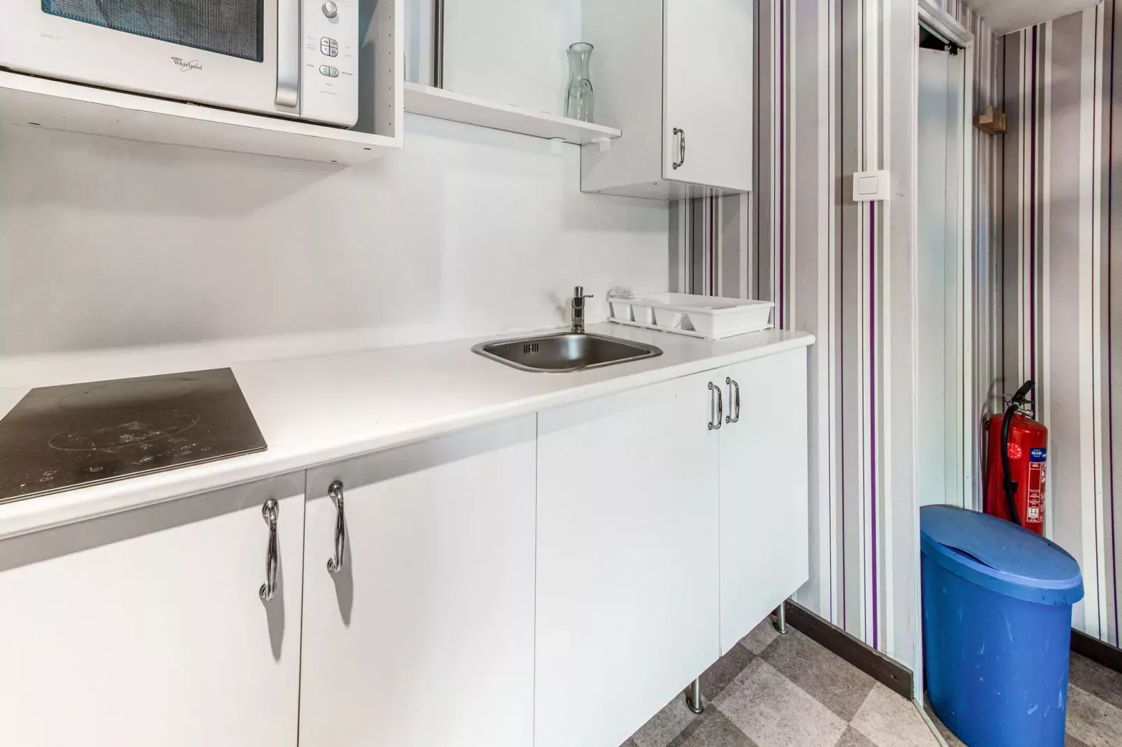 Aux Petits Nutons-Kitchen