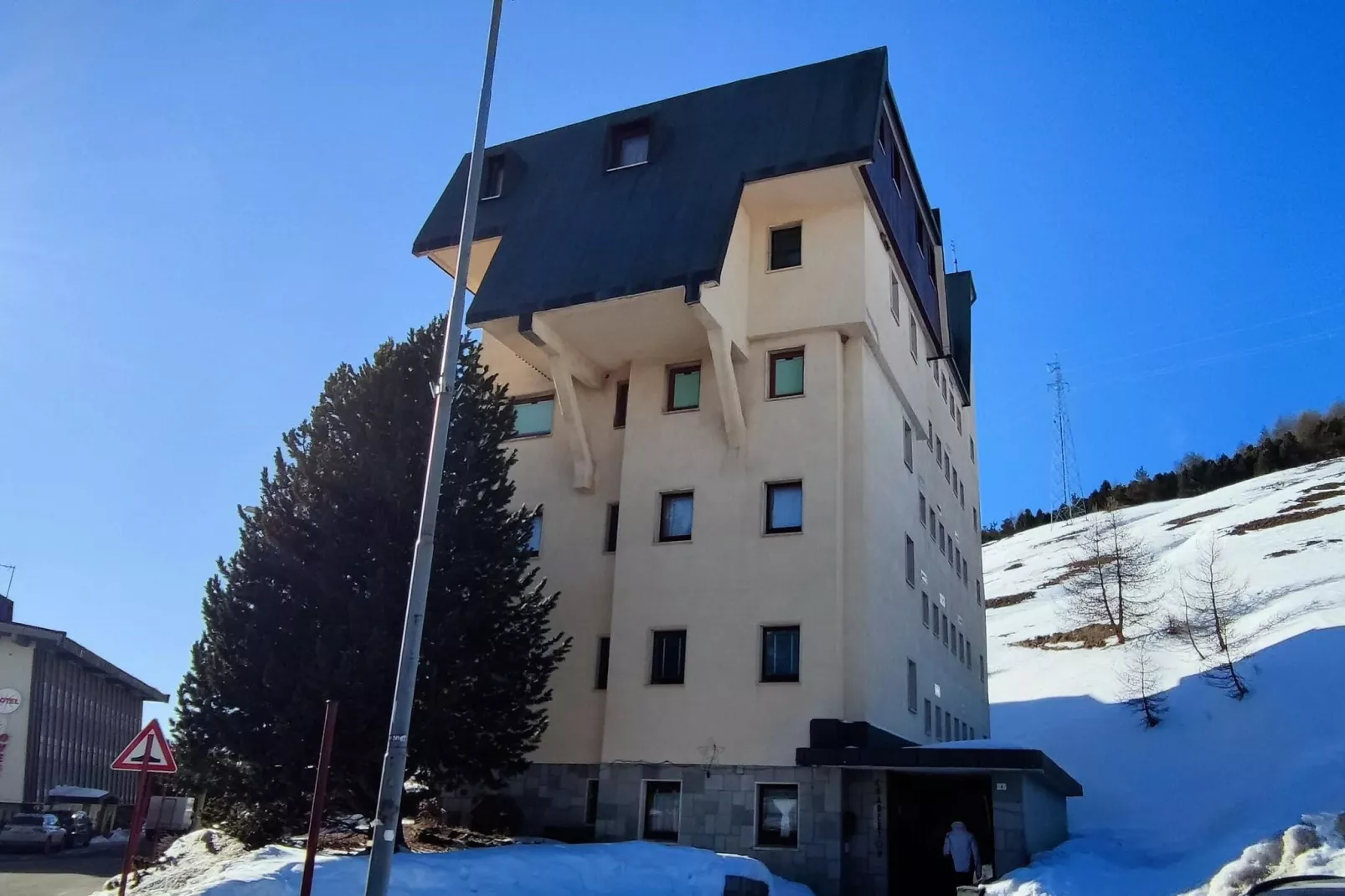 Chaberton house-Exterior winter
