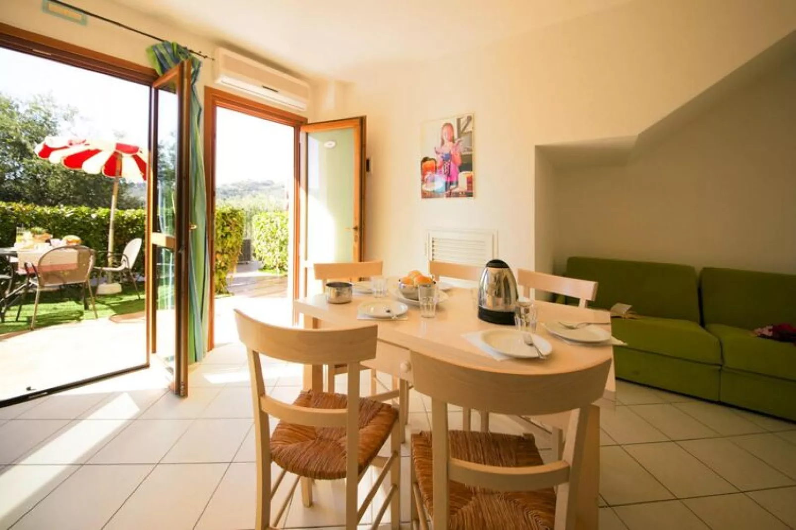 Ferienanlage Villa Giada Imperia - Type Trilocale Lavanda R6 / C6-Esszimmer