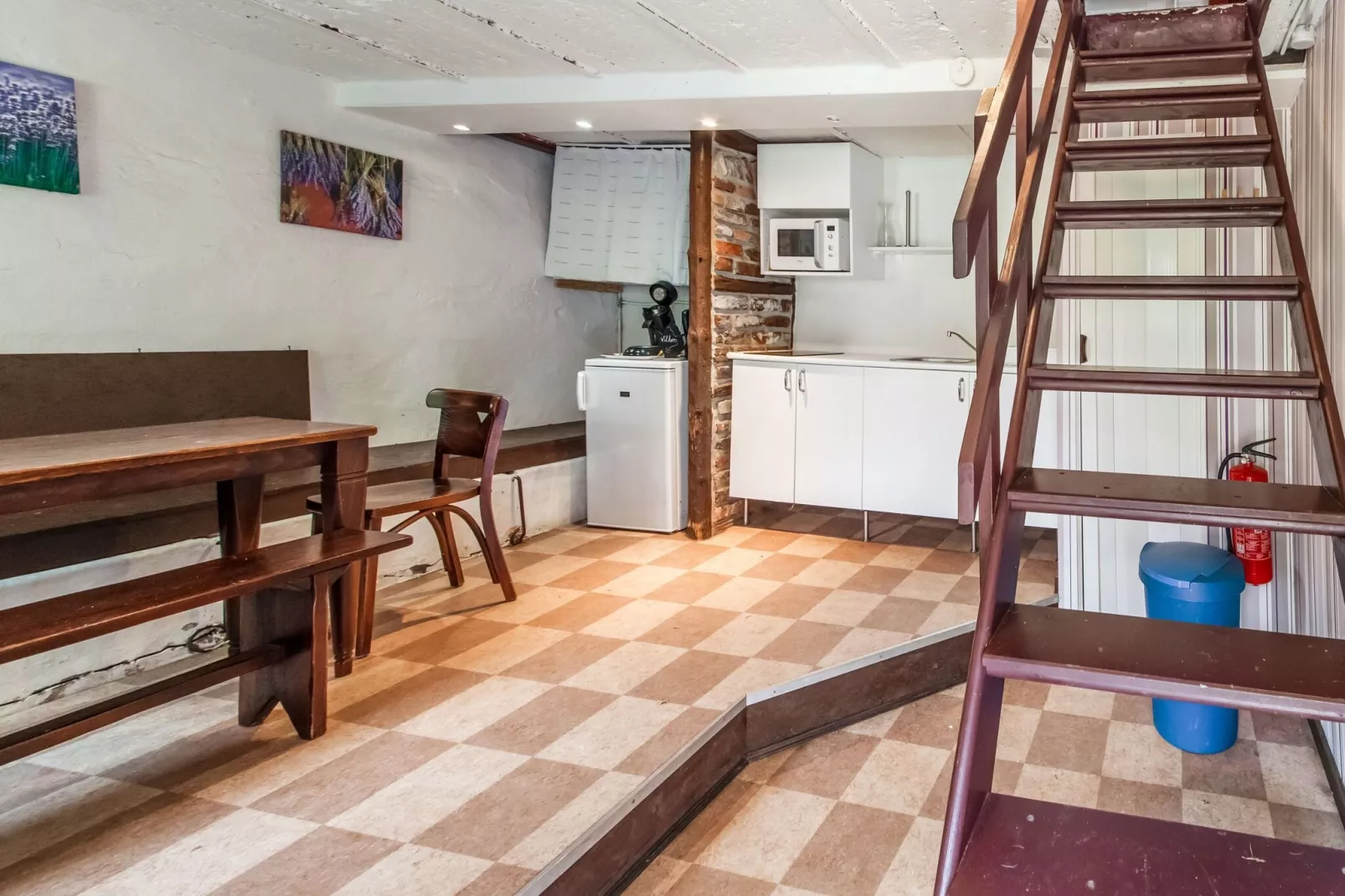 Aux Petits Nutons-Kitchen