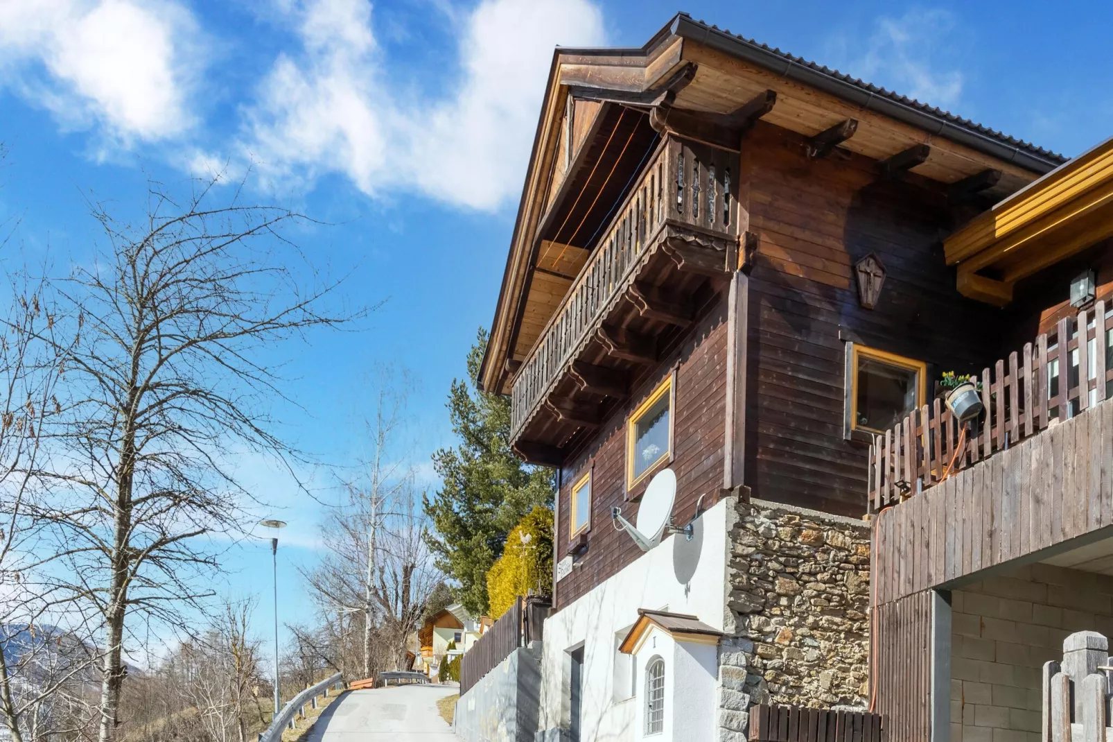 Chalet Jari-Exterior winter