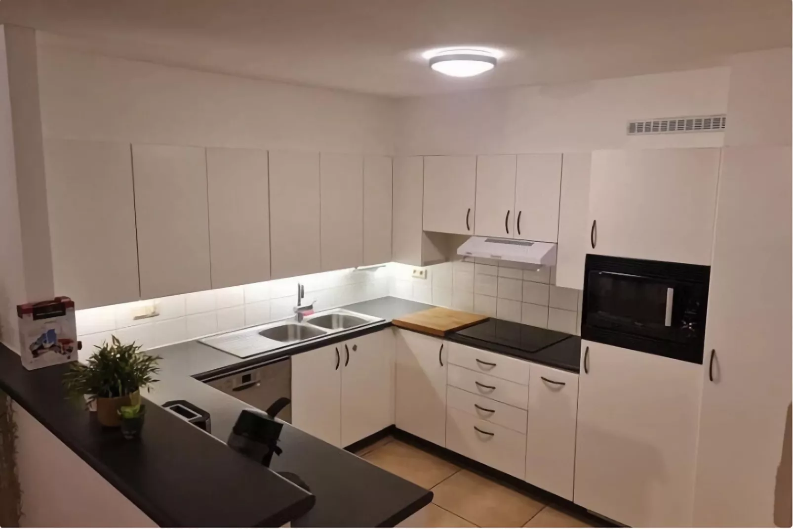 Central Place-Kitchen