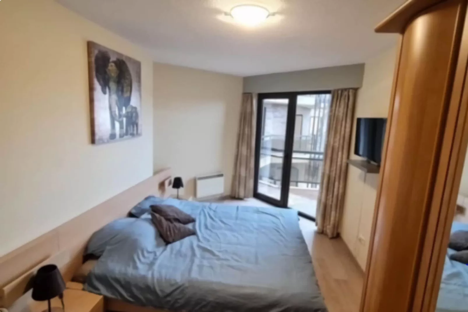 Central Place-Bedroom