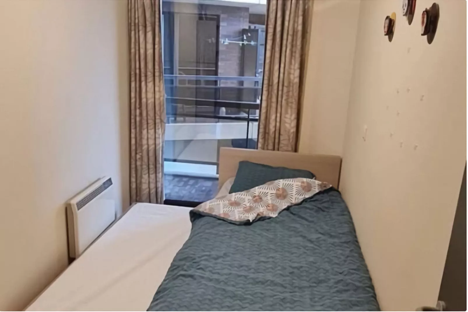 Central Place-Bedroom