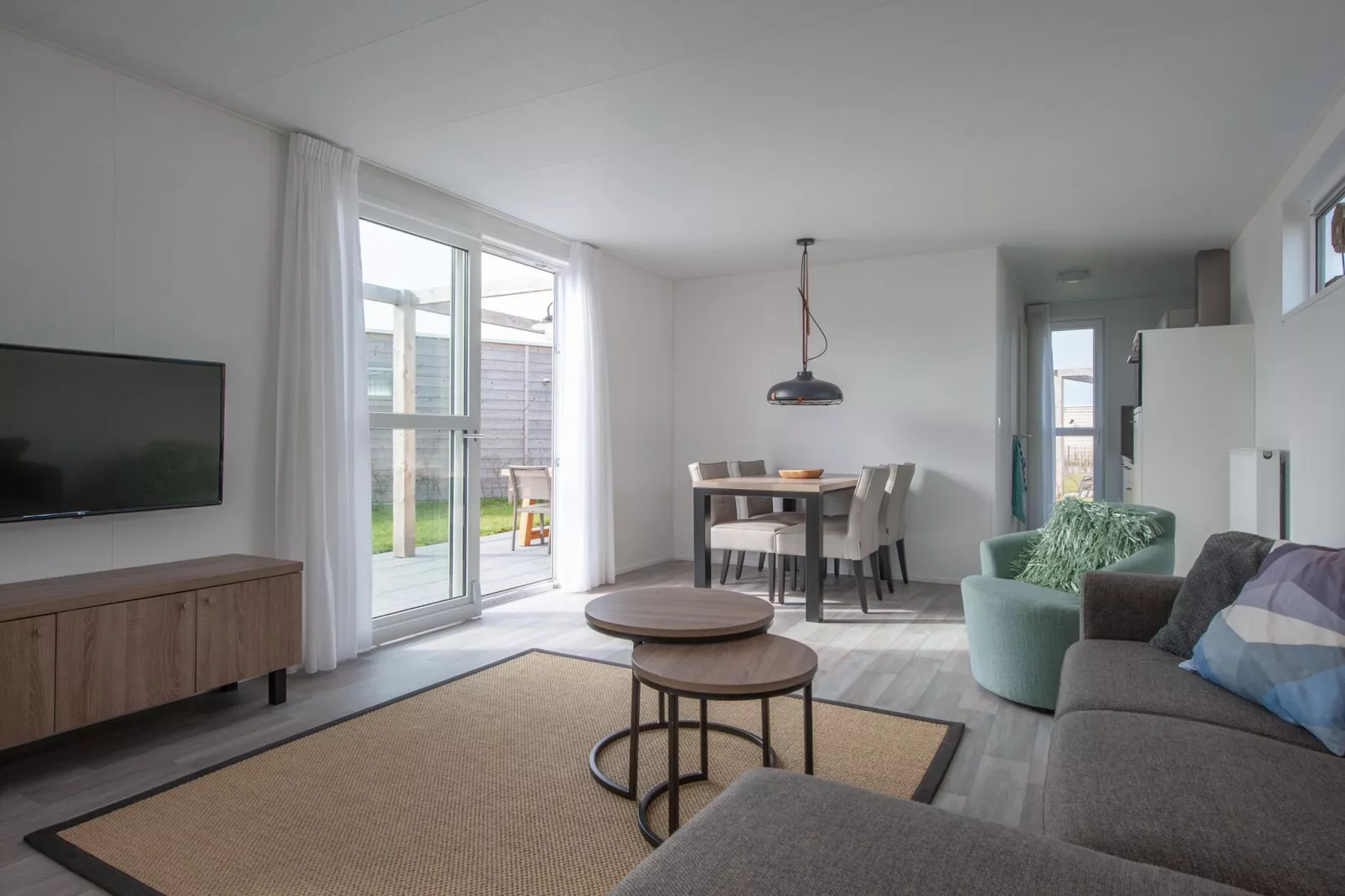 Beach Resort Nieuwvliet-Bad 12-Living room