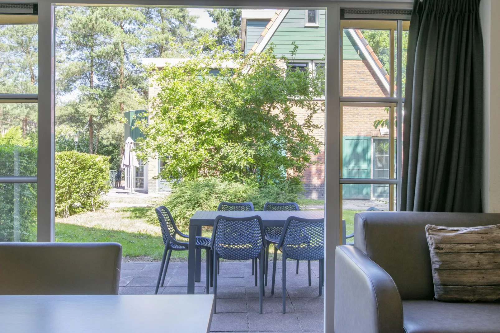 Vakantiepark de Katjeskelder 16-Terrassenbalkon