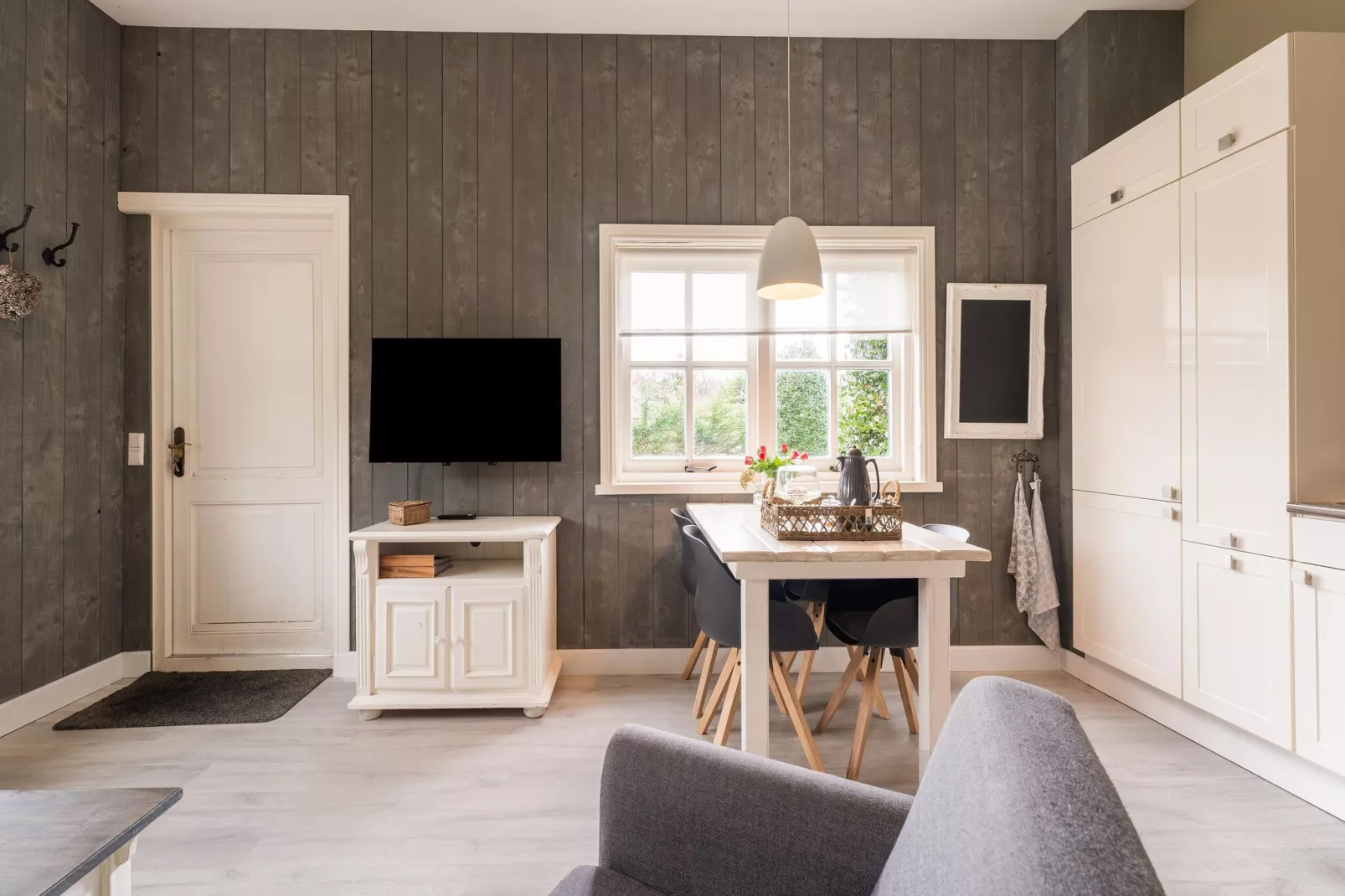 Naast het Bollenveld-Living room