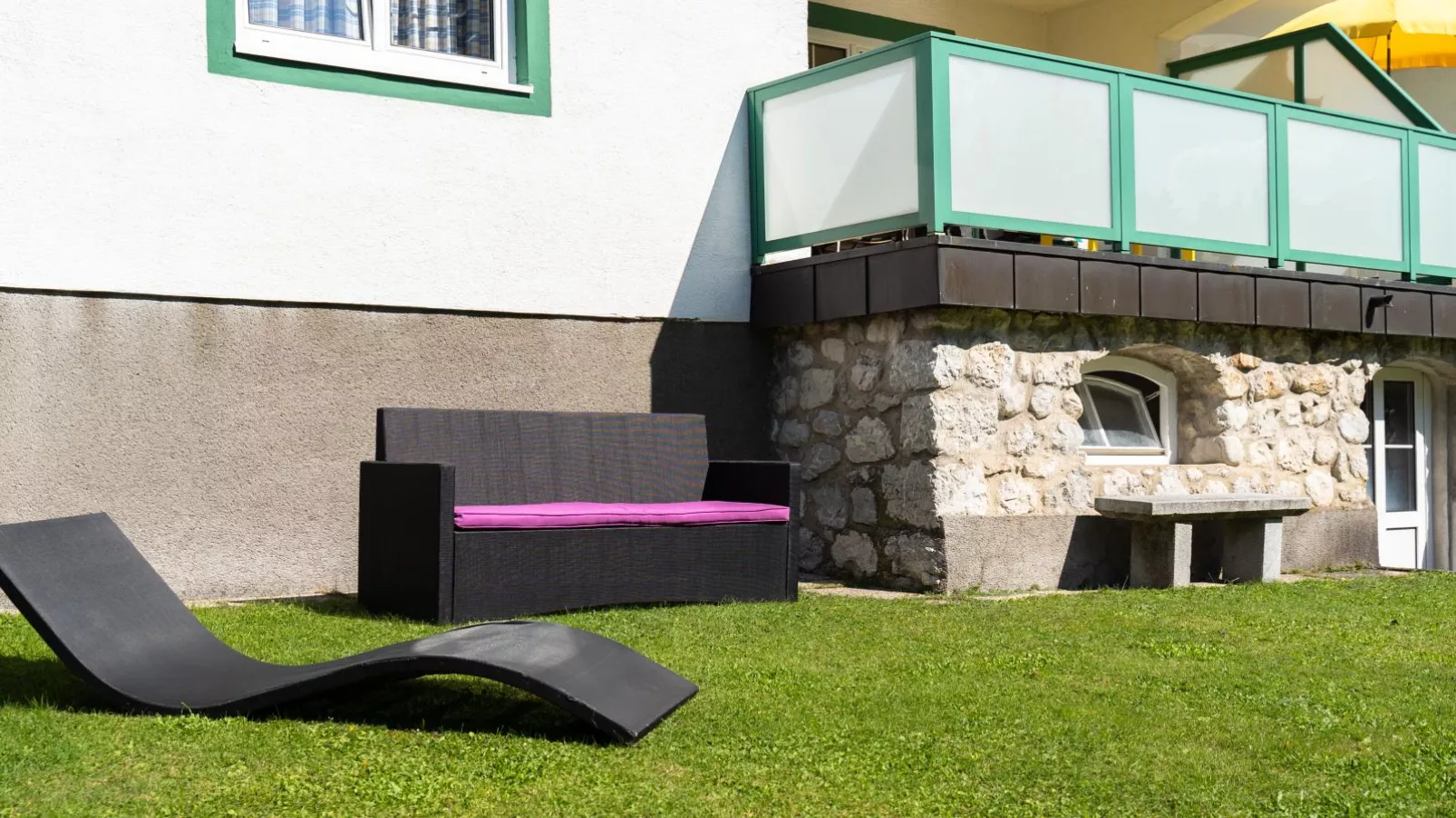 Haus Leitzinger OG2-Gardens summer