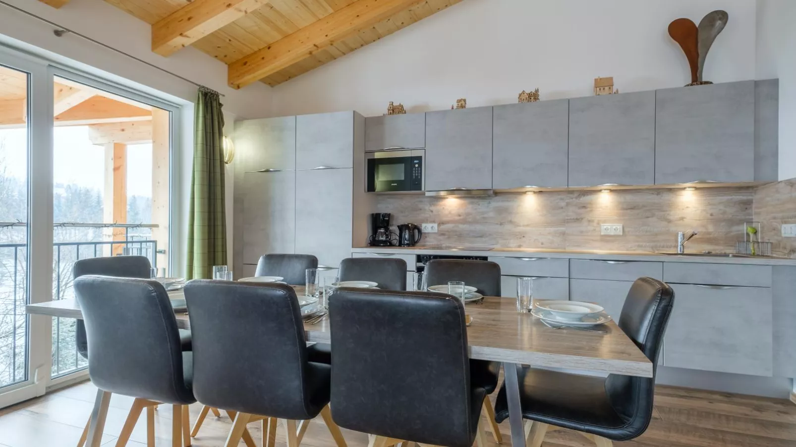 Adlerblick-Dining room