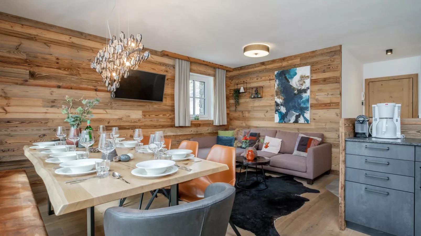 Tauernlodge XL-Dining room