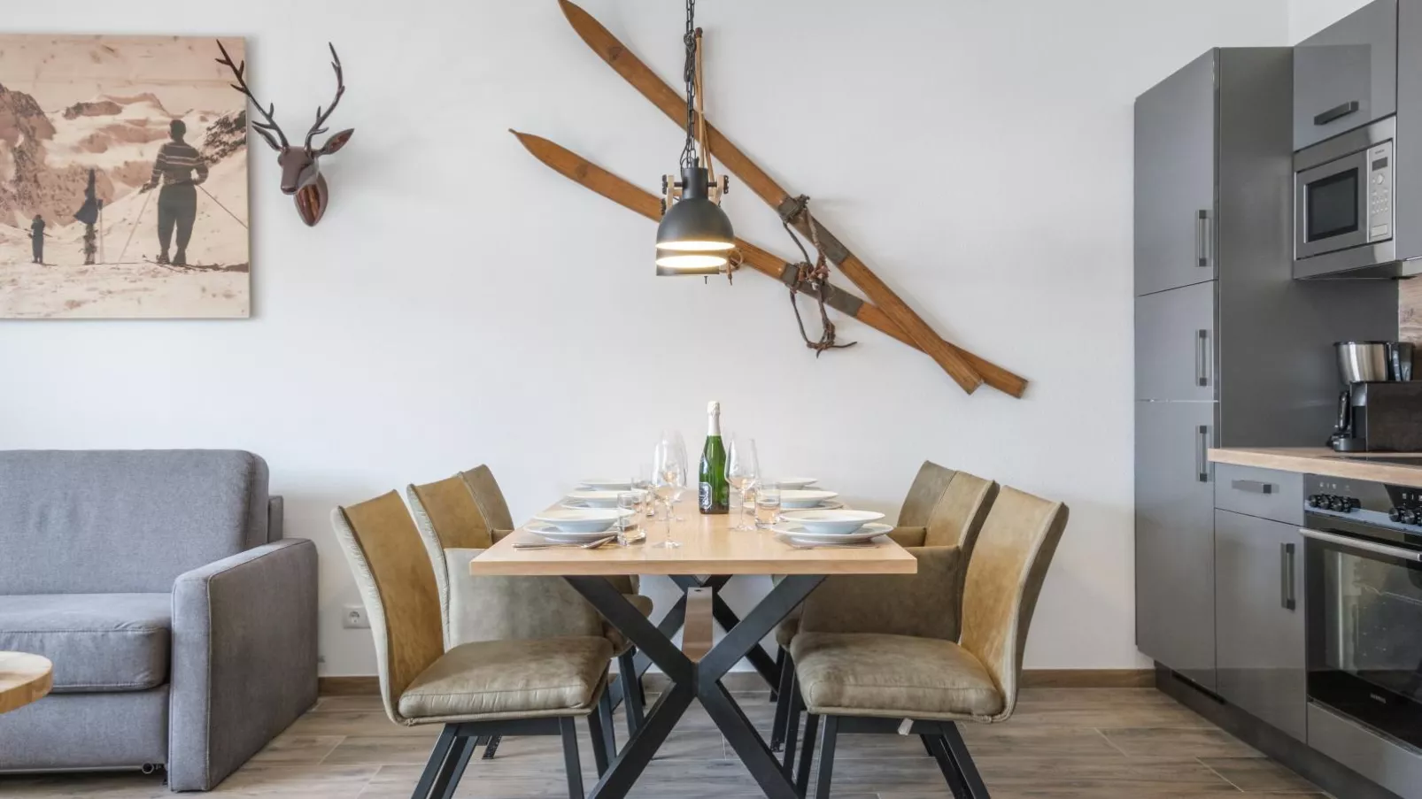 Tauernsuites Sonnblick Top 4-Dining room
