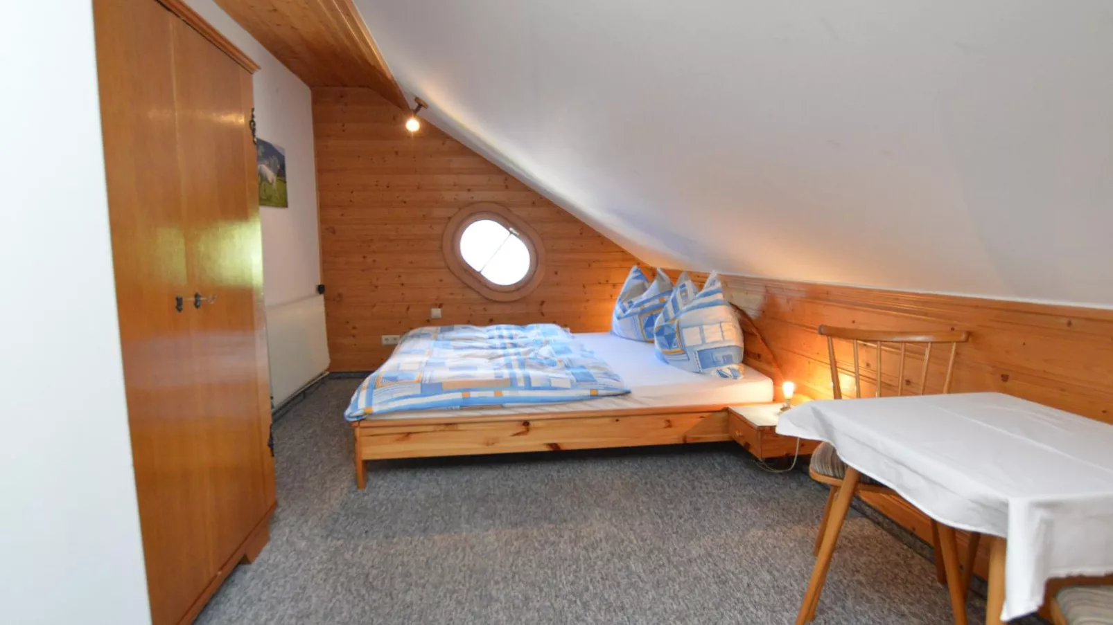 Illusion-Bedroom
