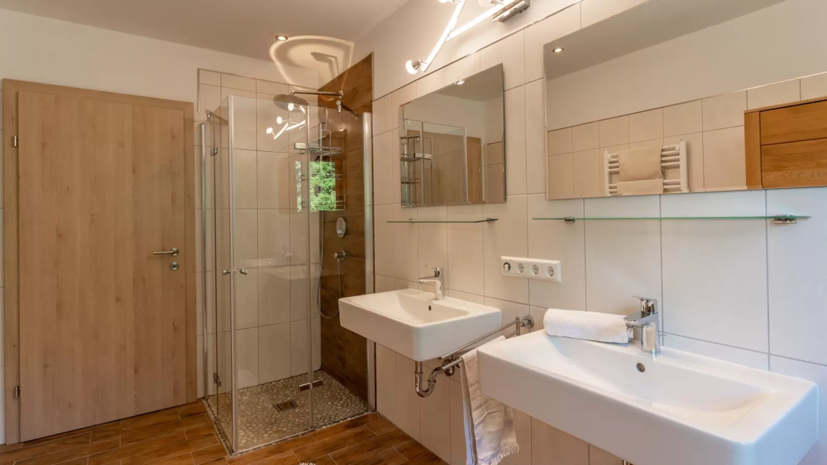 Hoellerhof Luxe-Bathroom