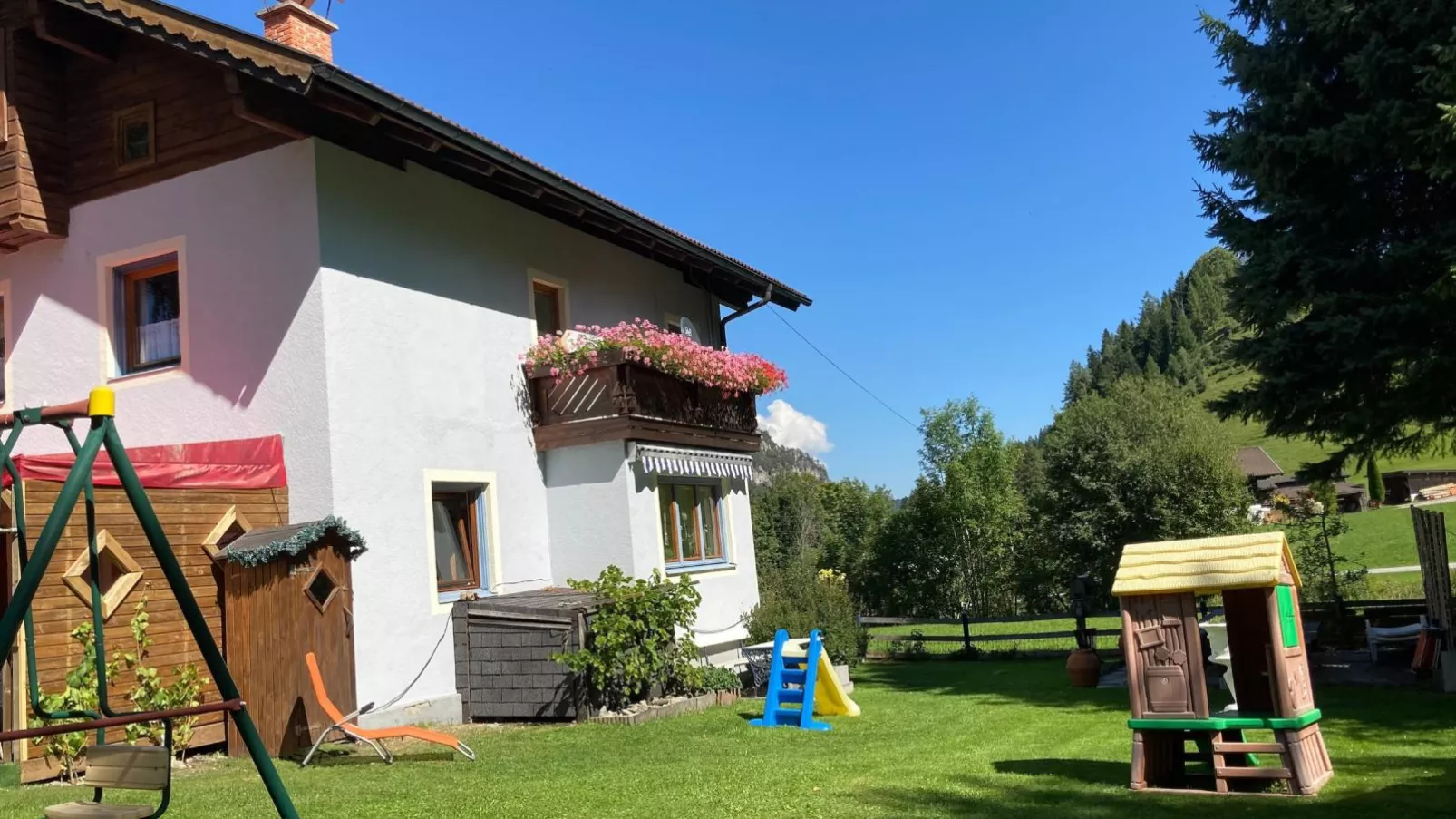 Zonnen-Alp-Gardens summer