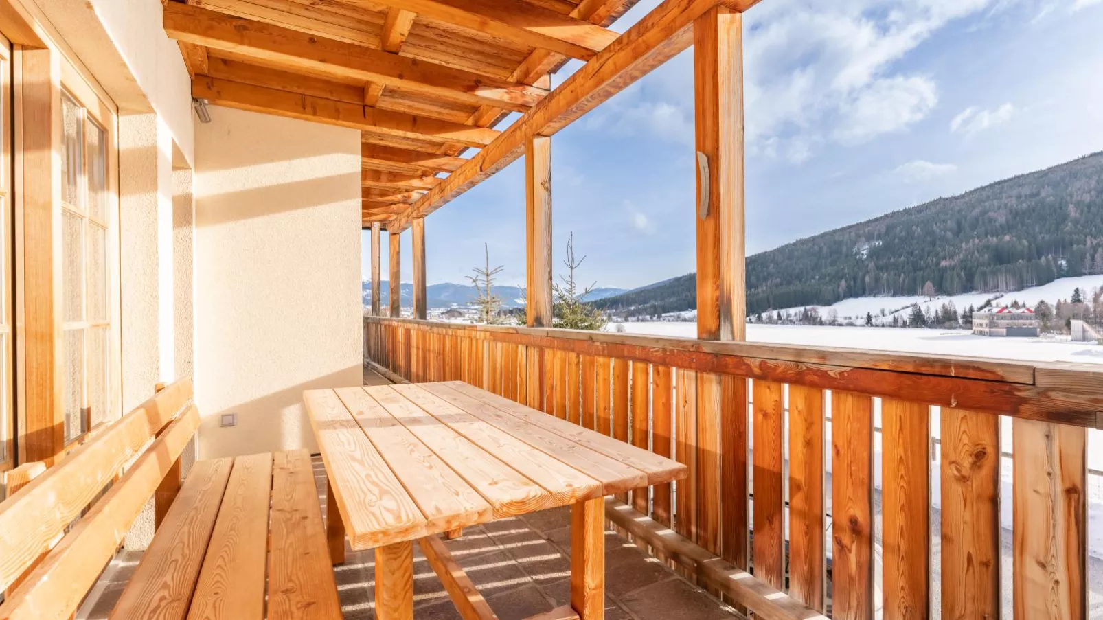 Bellevue-Terrace balcony