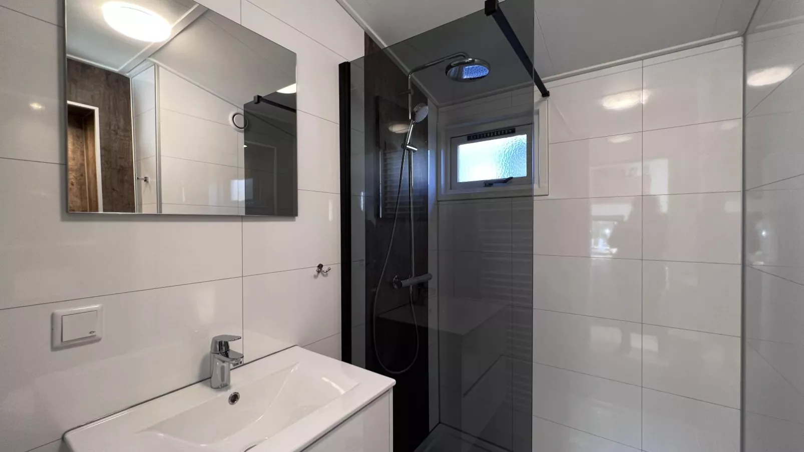 De Tortelduif-Bathroom
