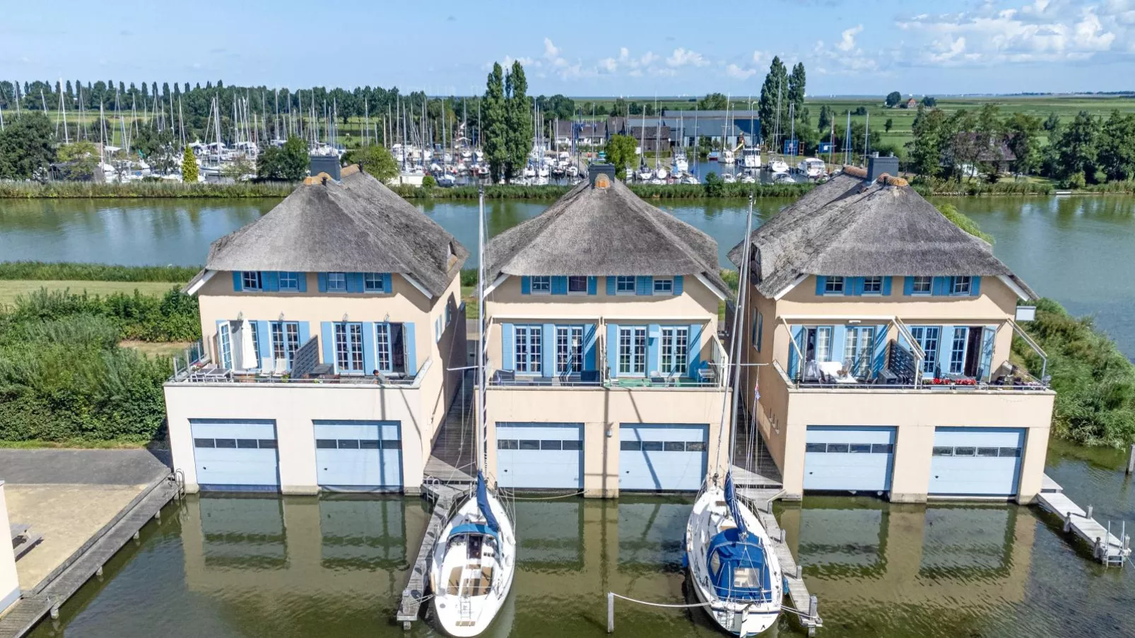 Schippershuis Stavoren-Exterior summer