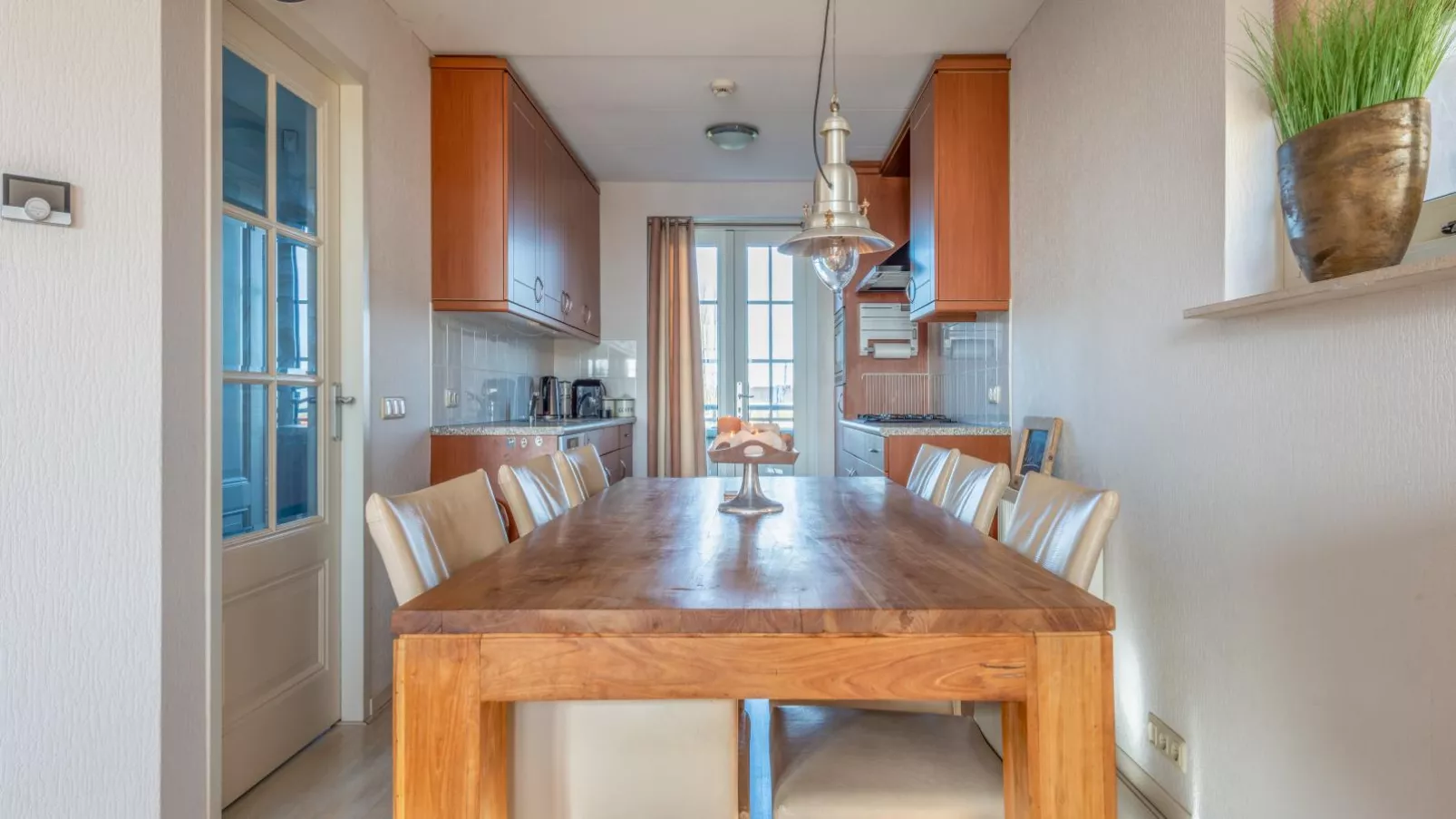 Schippershuis Stavoren-Dining room