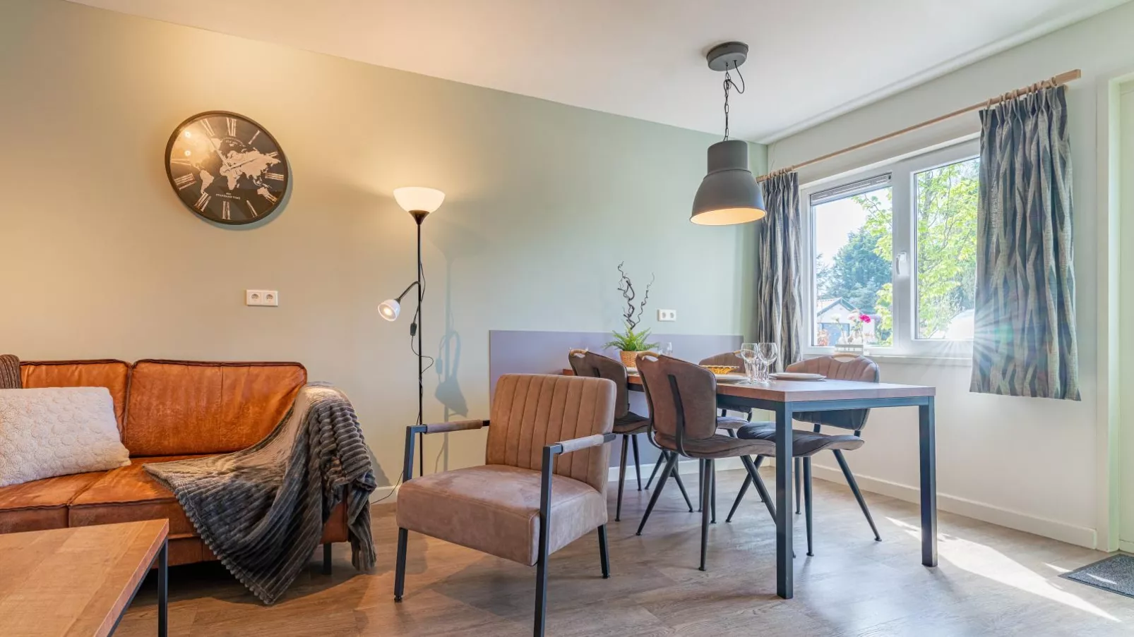 Tiny House Kuifmees-Living room