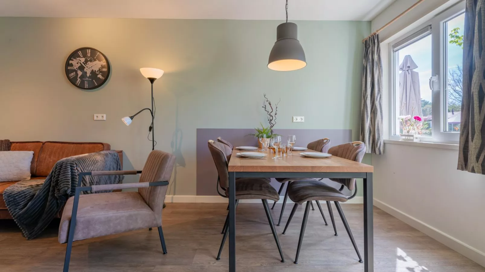 Tiny House Koolmees-Dining room