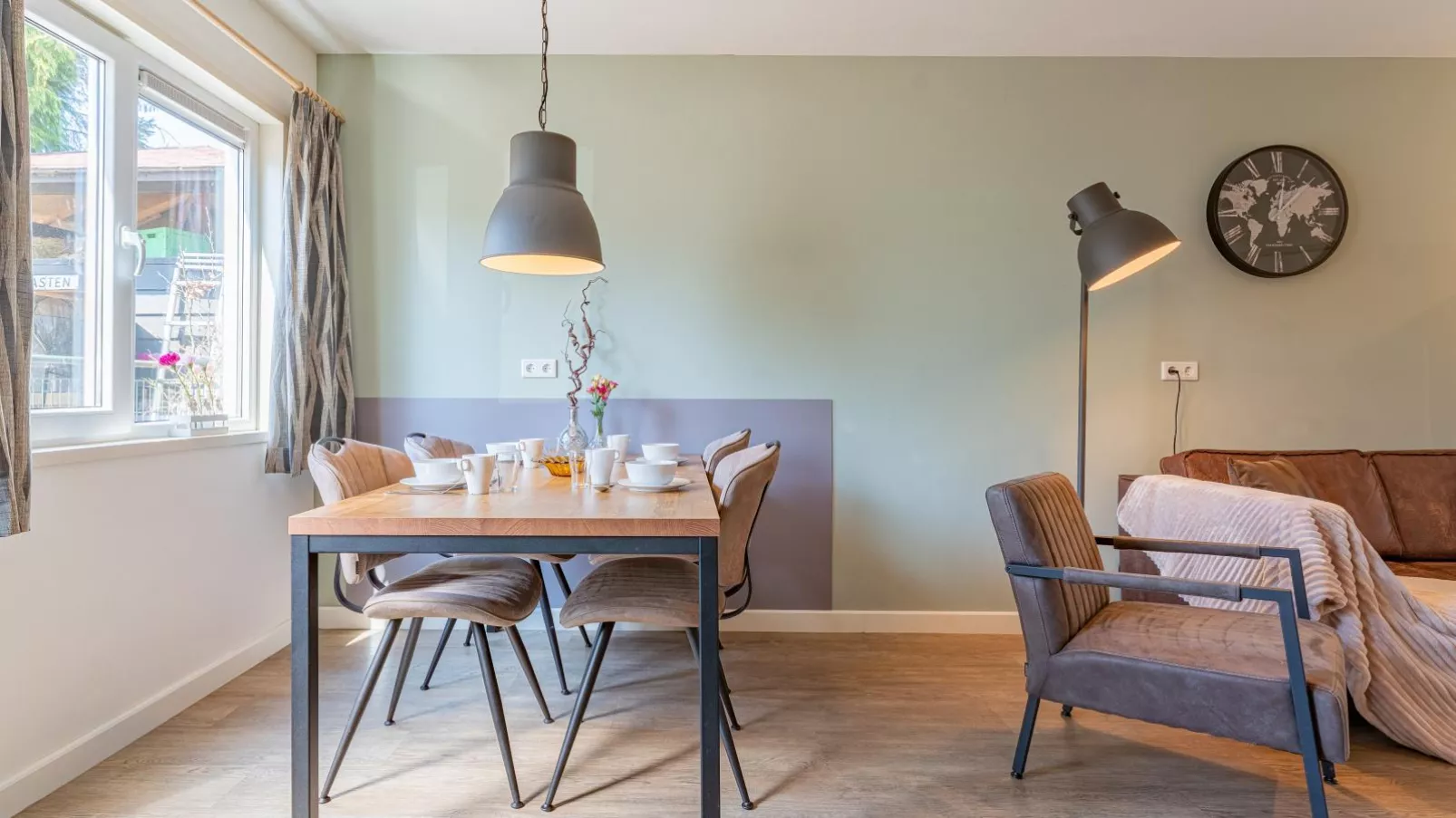 Tiny house Zwarte Mees-Dining room