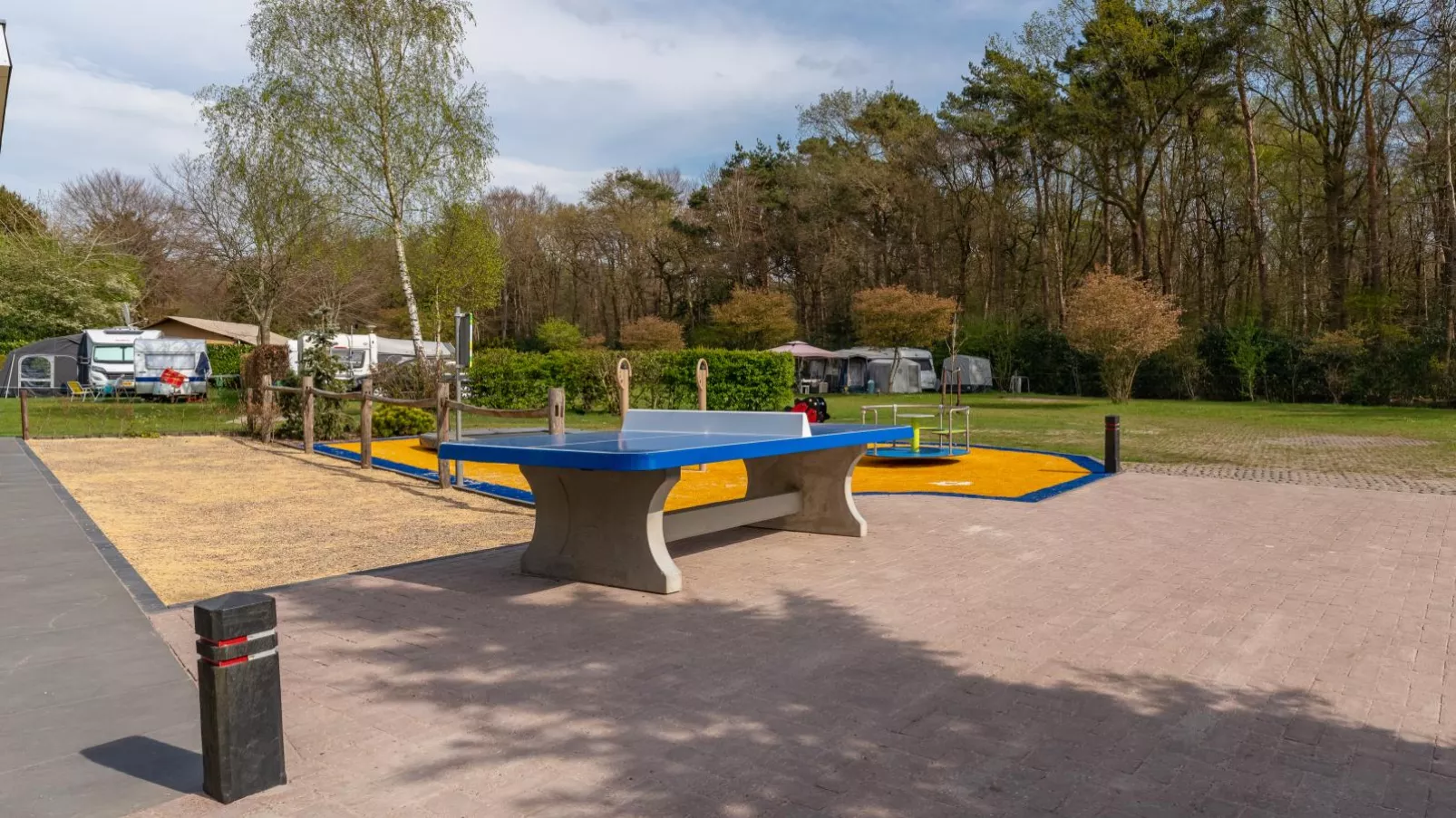 De Buizerd-Park facilities