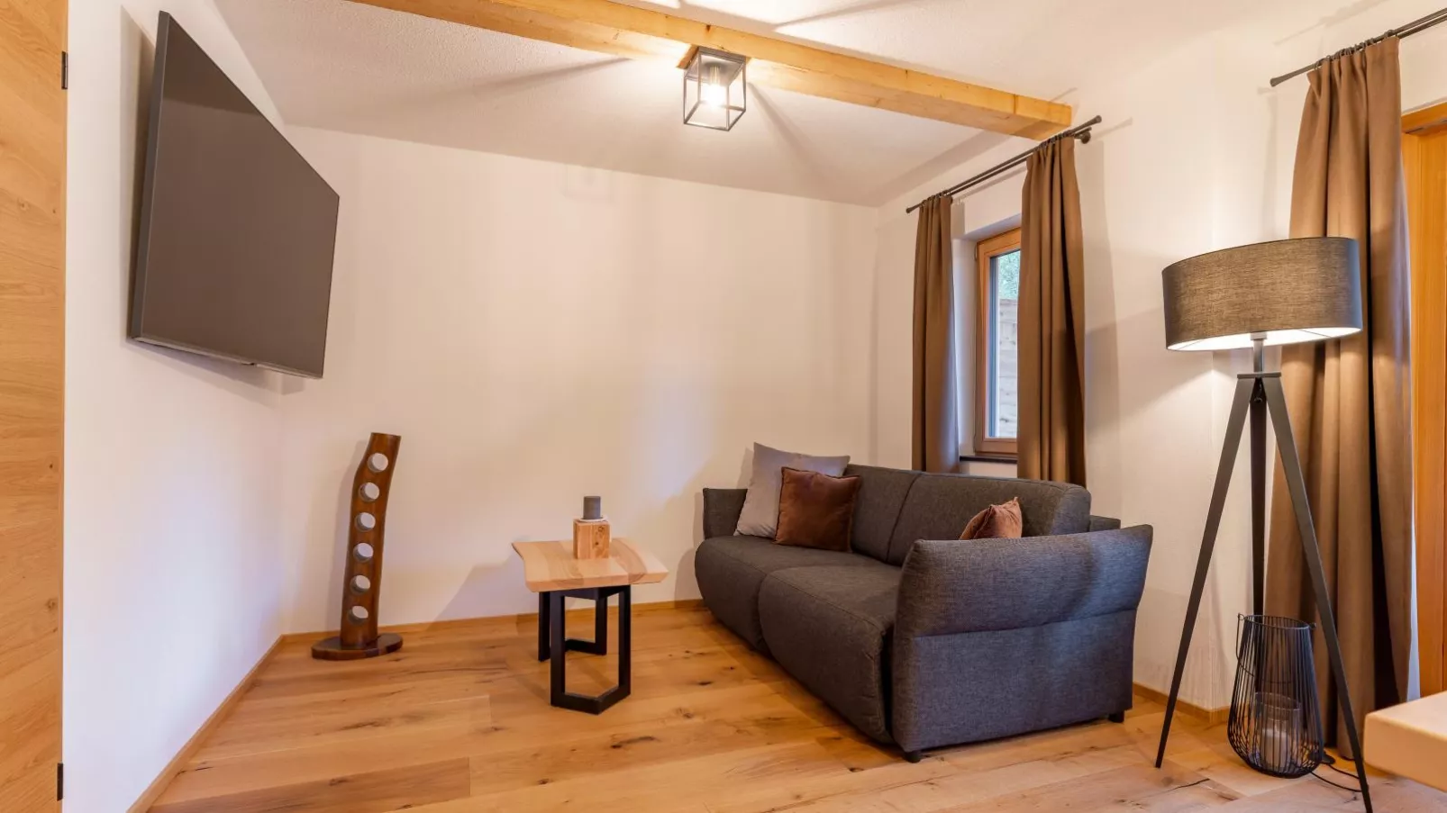 AlmApARTment Mauterndorf Pichl 7-2-Wohnzimmer