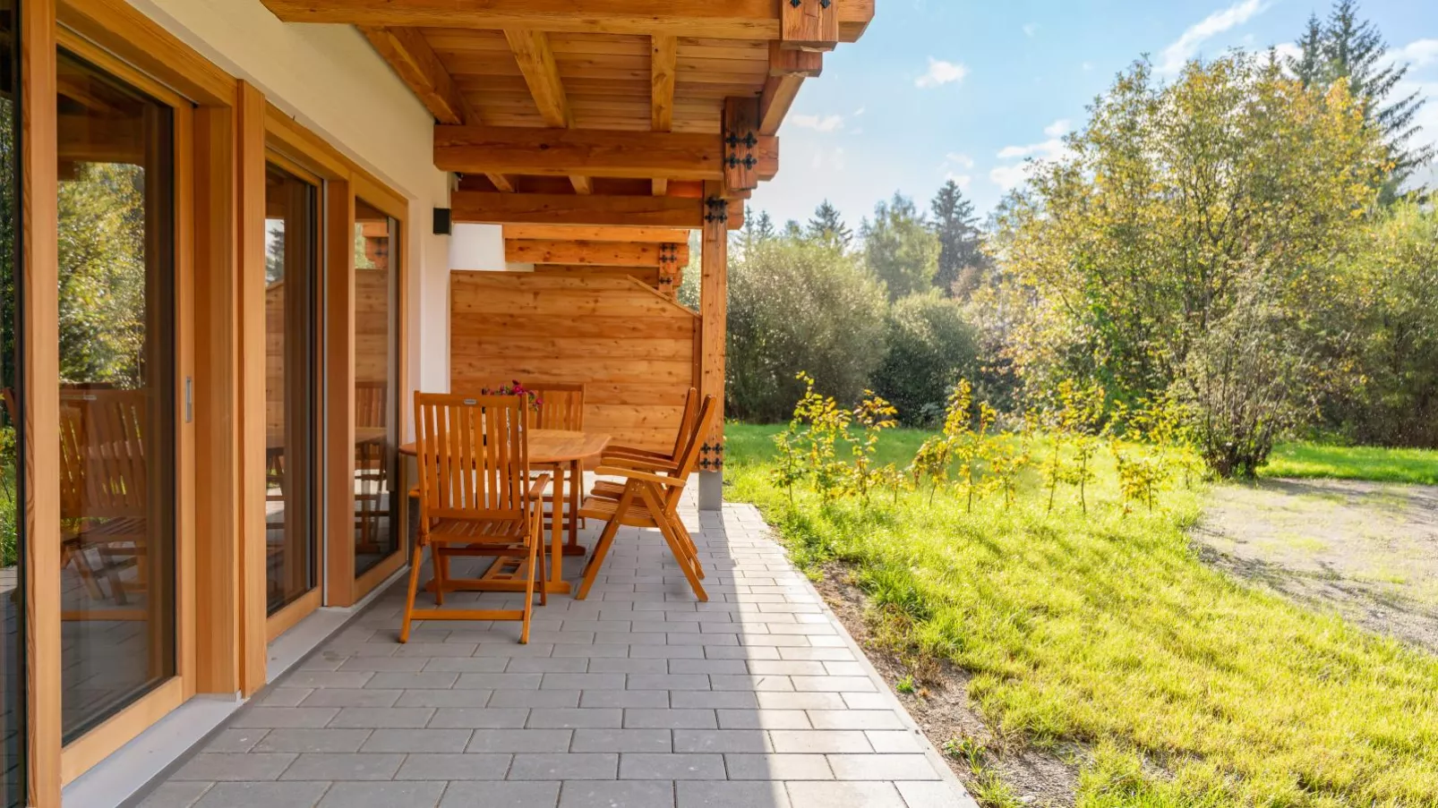 AlmApARTment Mauterndorf Pichl 7-2-Terrassenbalkon