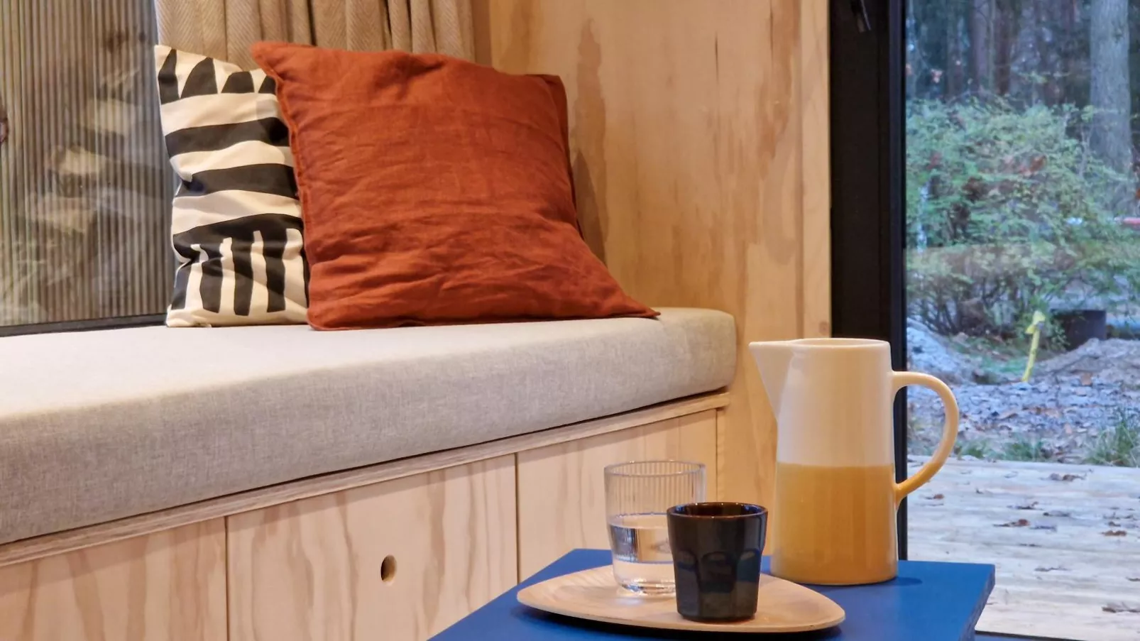 TED Tiny House-Living room