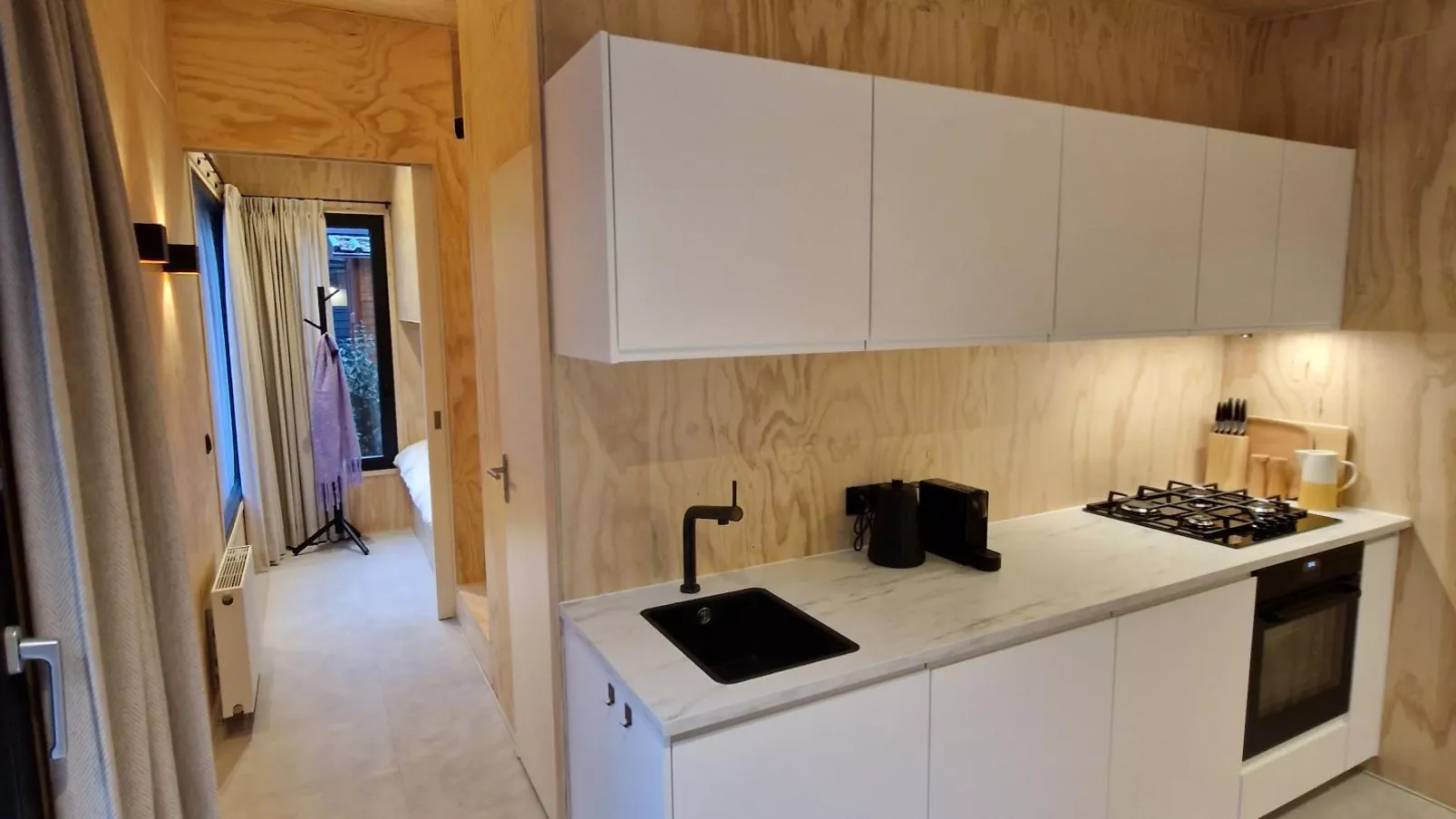 TED Tiny House-Kitchen