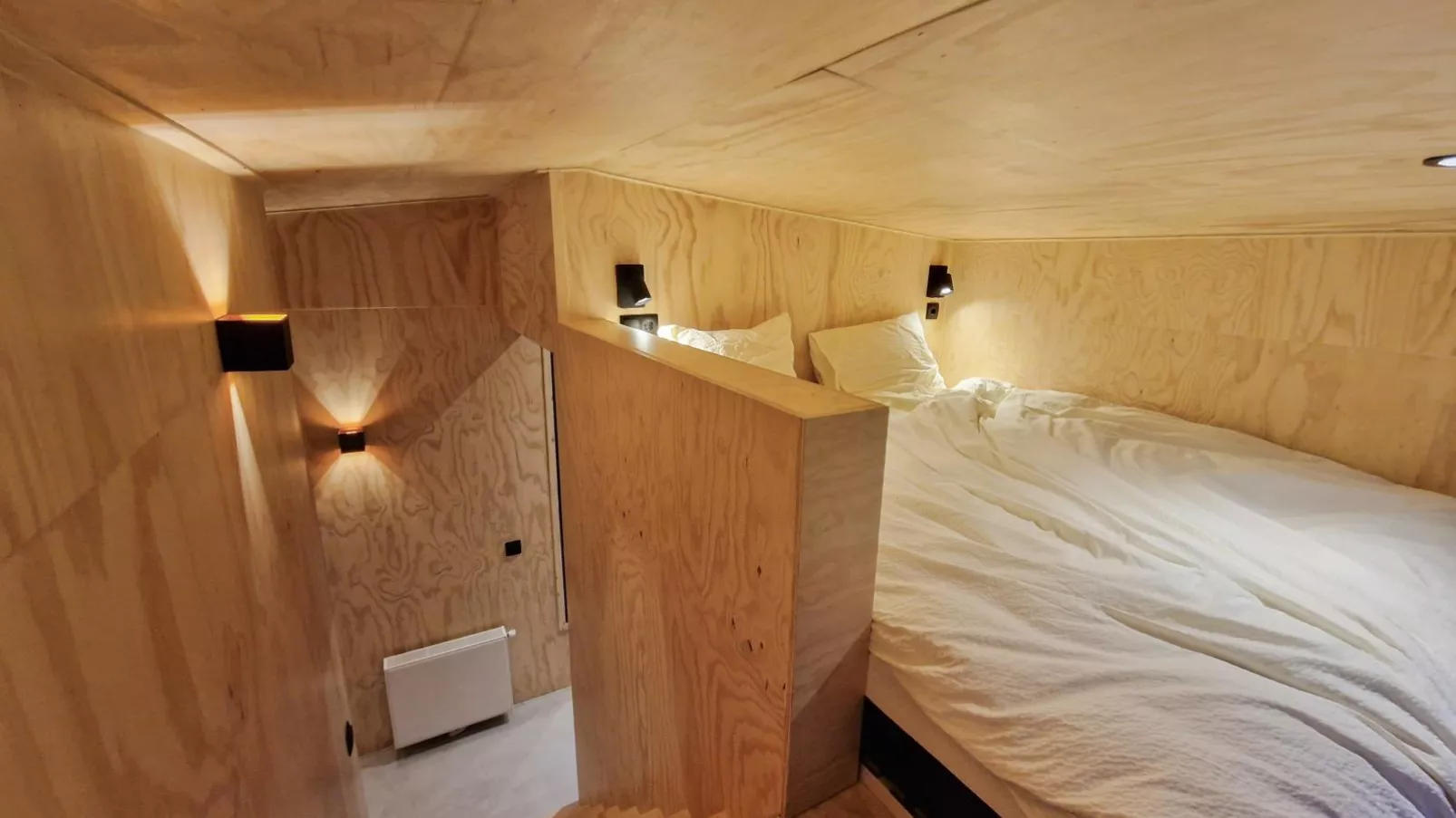 TED Tiny House-Bedroom