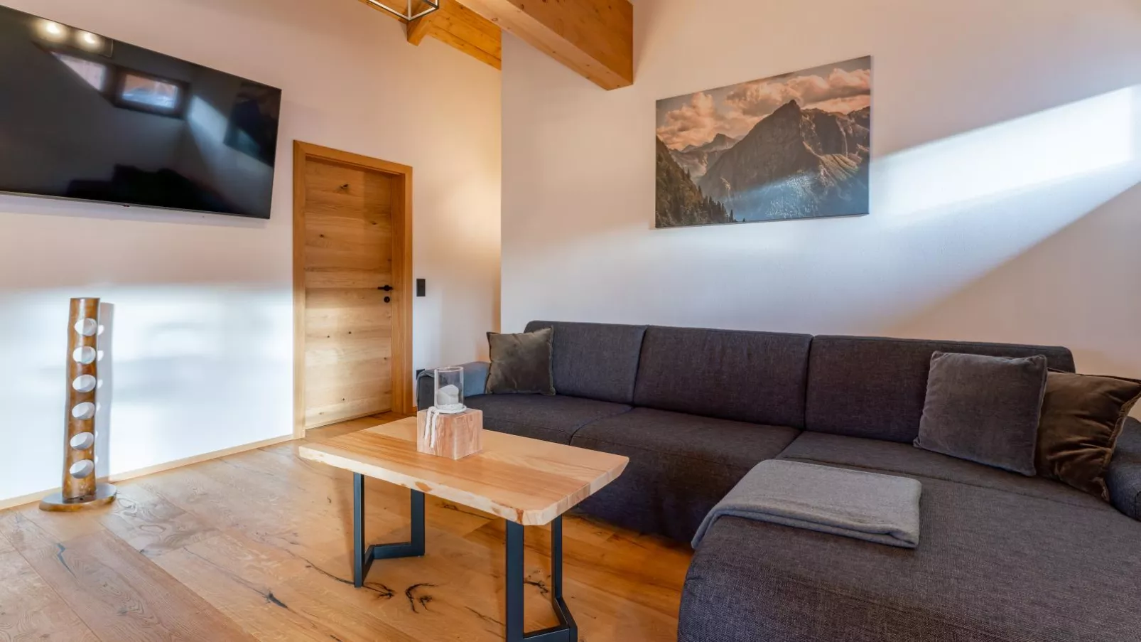 AlmApARTment Mauterndorf Pichl 7-4-Living room