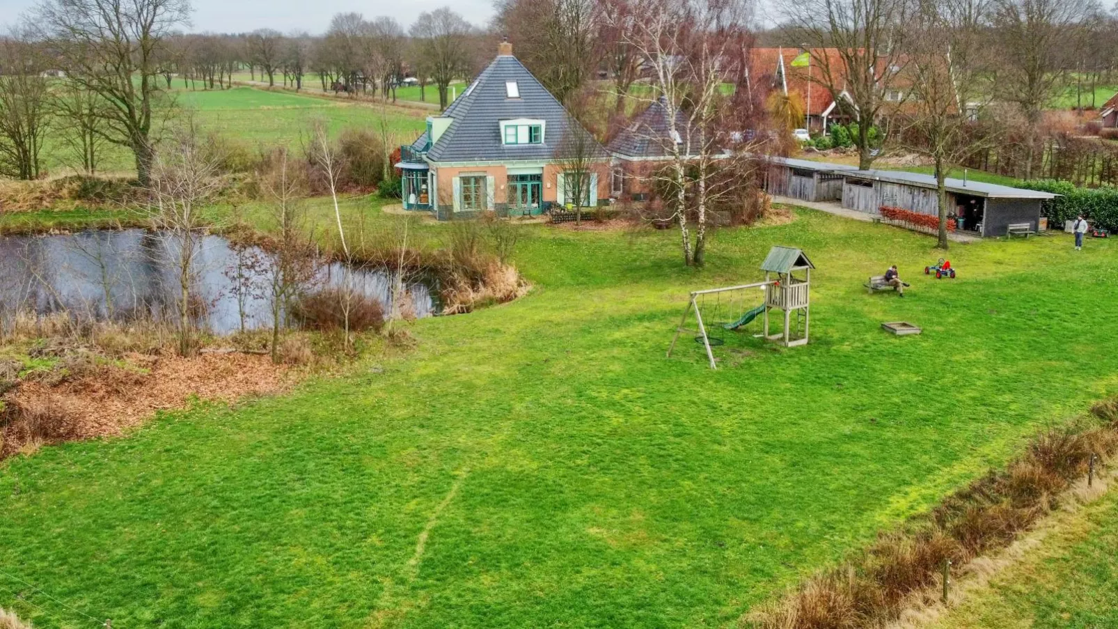 De Spannevogel-Exterior summer
