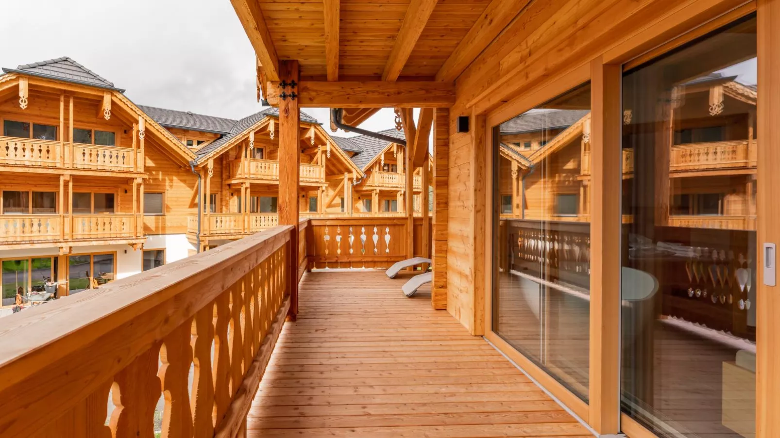 AlmApARTment Mauterndorf Pichl 8-1-Terrace balcony